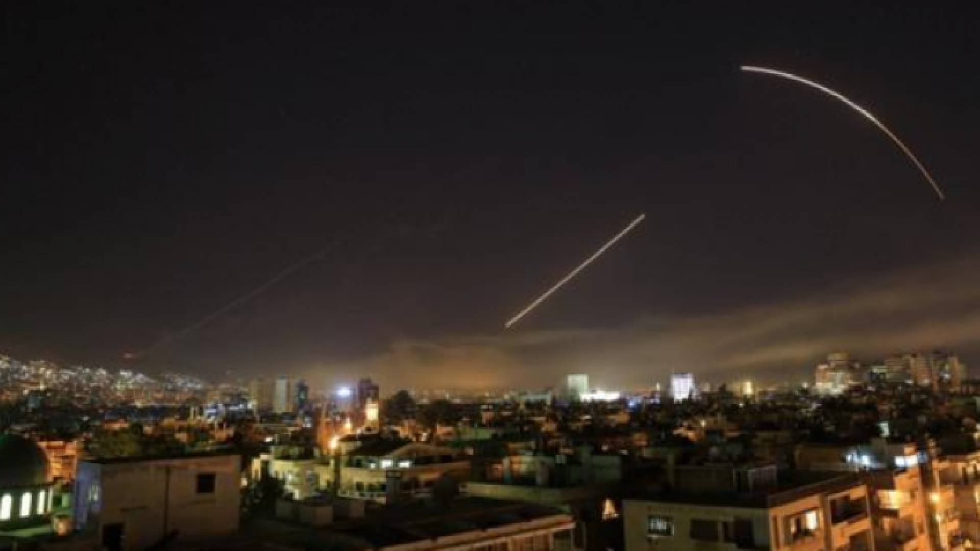 عملية عسكرية أمريكية بمشاركة فرنسا وبريطانيا في سوريا