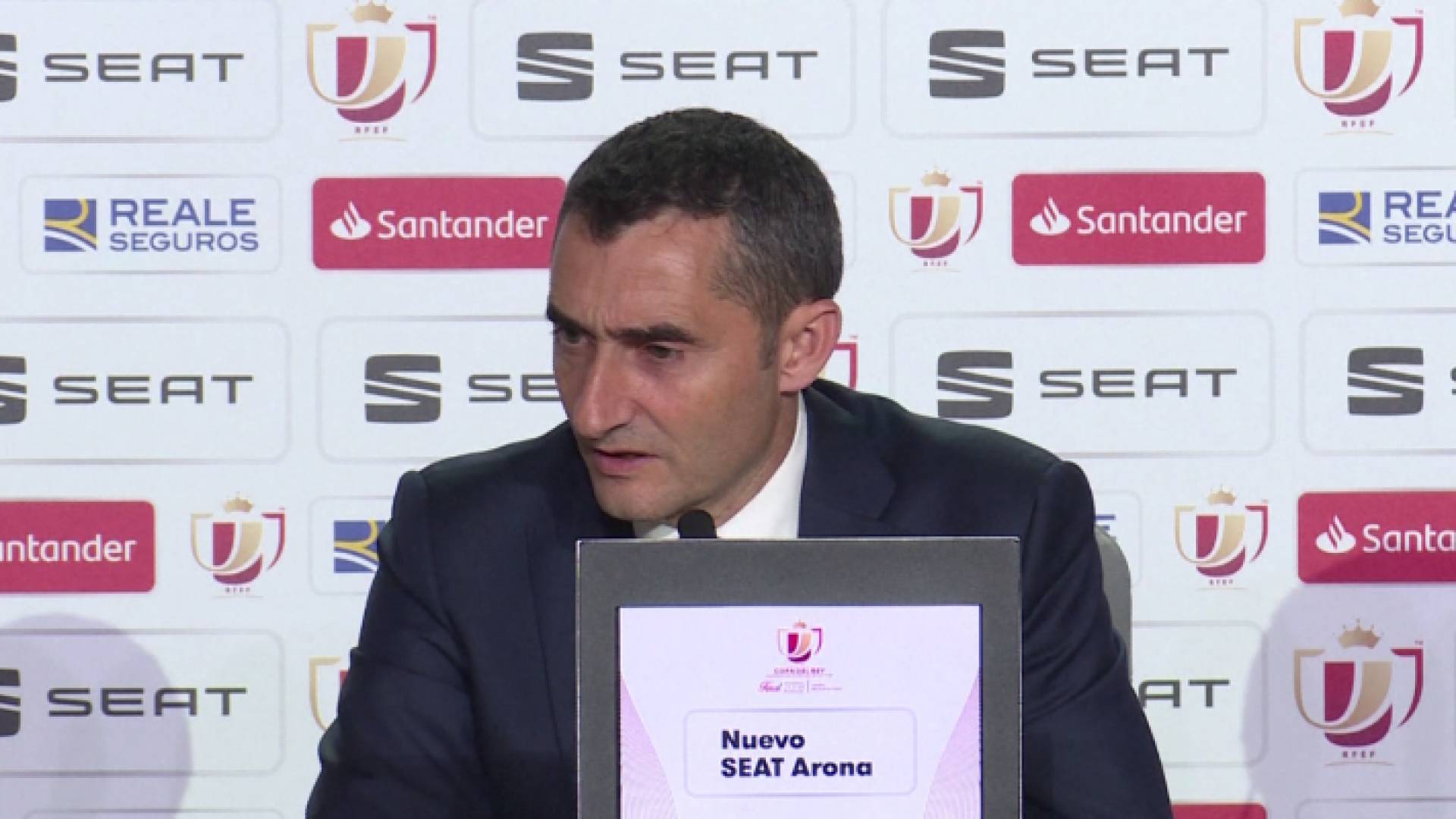 فالفيردي لا يعرف شيئا عن مستقبله مع برشلونة