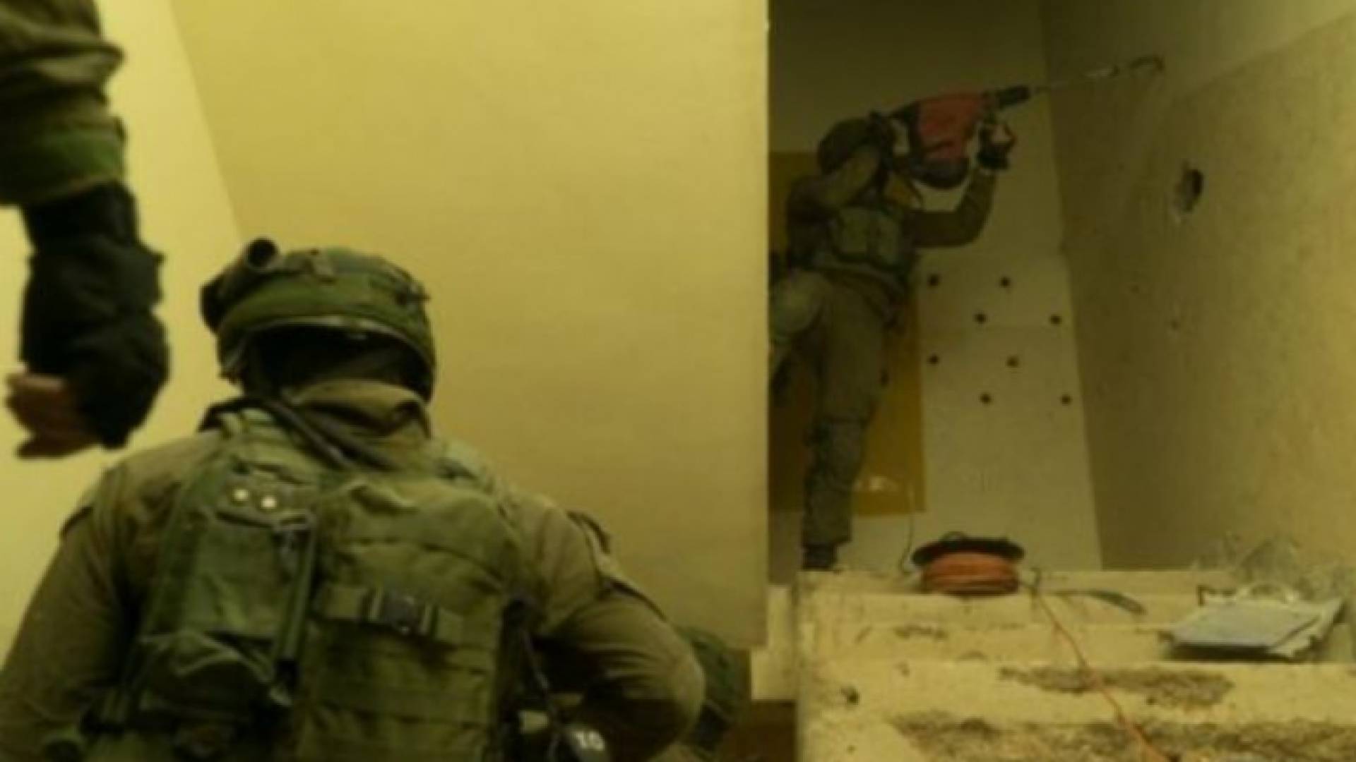 الاحتلال يهدم منزل فلسطيني