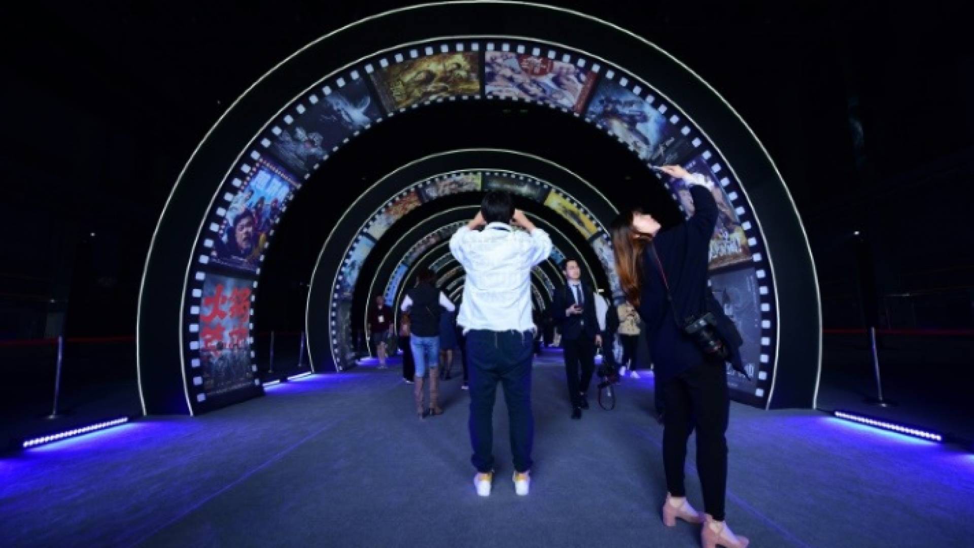 تدشين مدينة سينما ضخمة في الصين