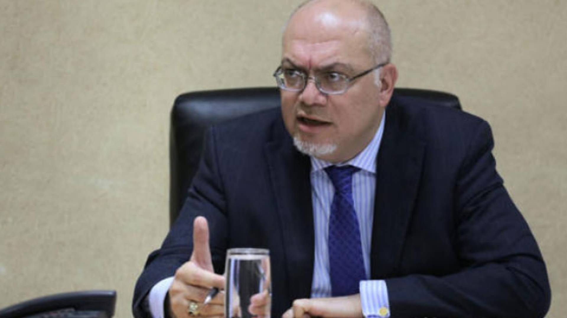 وزير الاشغال سامي هلسة