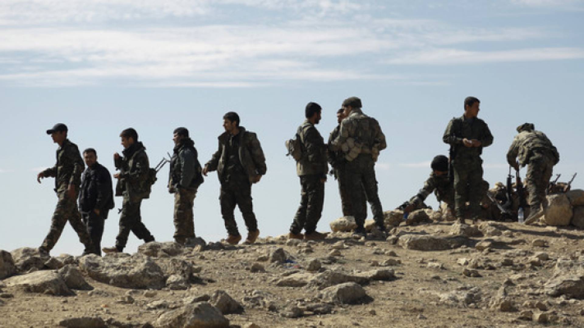 عناصر من قوات سوريا الديمقراطية في الحسكة السورية عام 2016