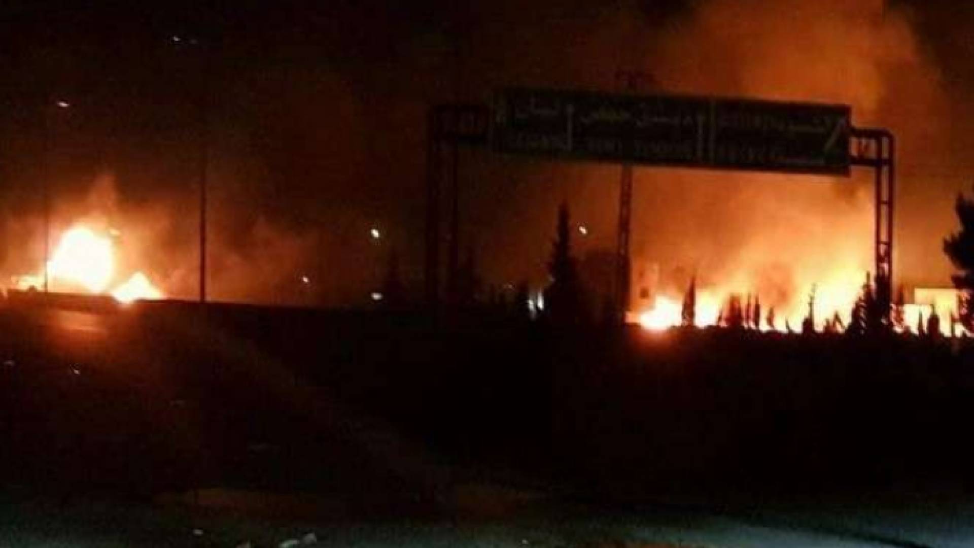 انفجار ضخم في نقطة تابعة للجيش السوري قرب الكسوة بريف دمشق