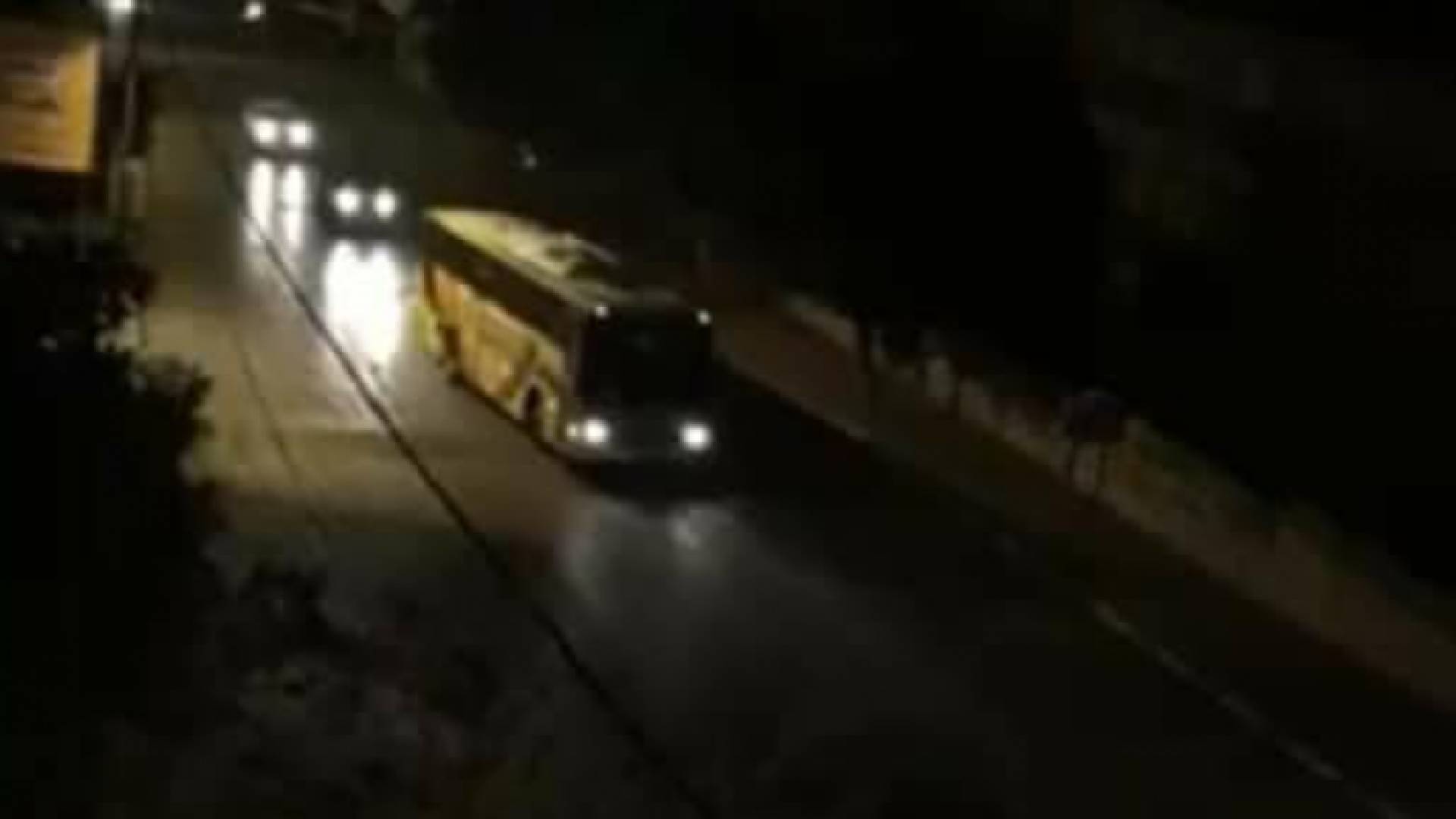 مئات المستوطنين يقتحمون قبر يوسف بنابلس واندلاع مواجهات