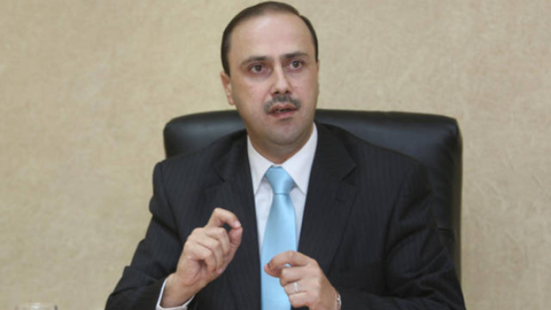 وزير الدولة لشؤون الإعلام، الناطق الرسمي باسم الحكومة الدكتور محمد المومني