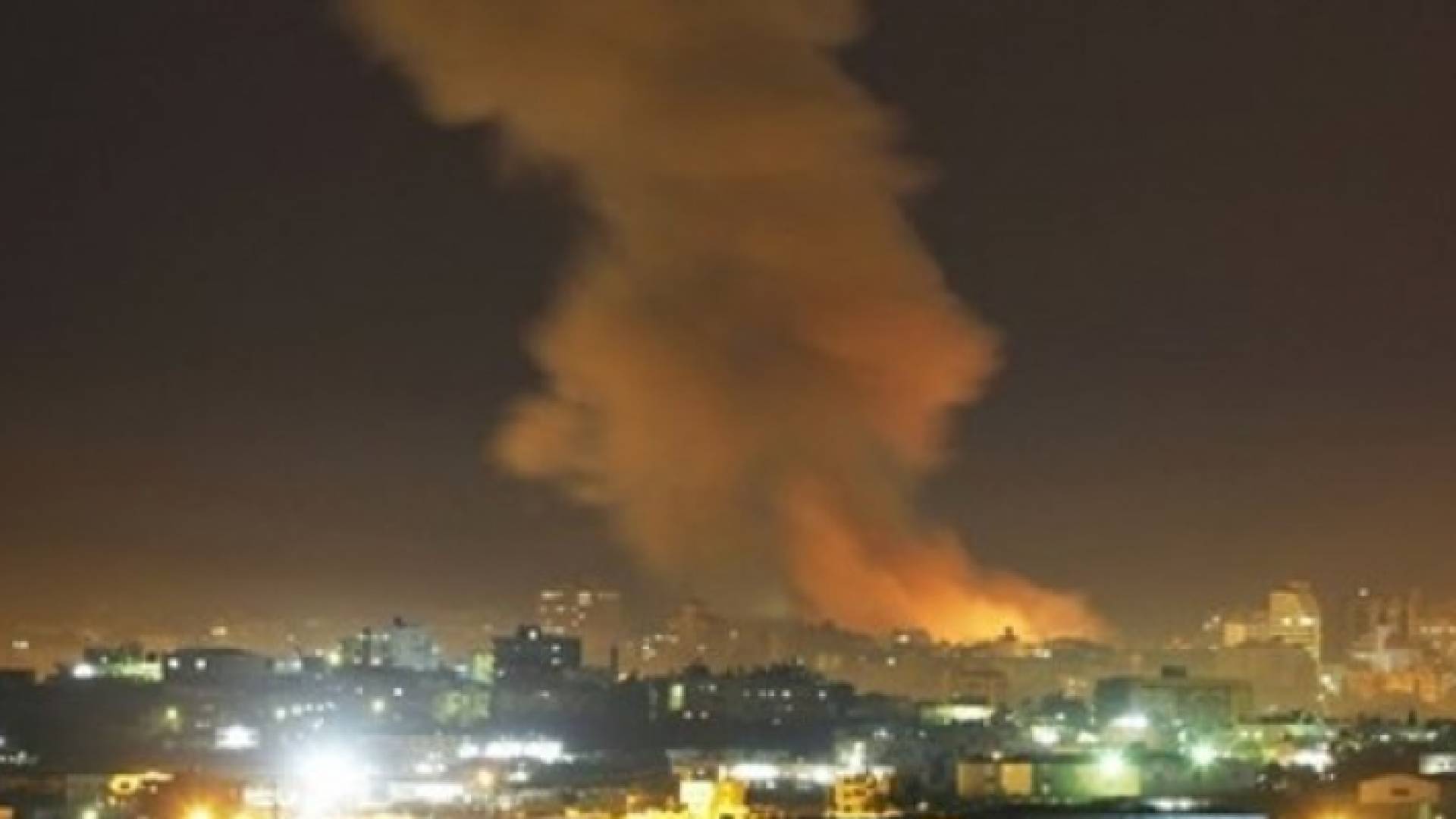 طيران الاحتلال يشن 6 غارات على مواقع متفرقة من قطاع غزة