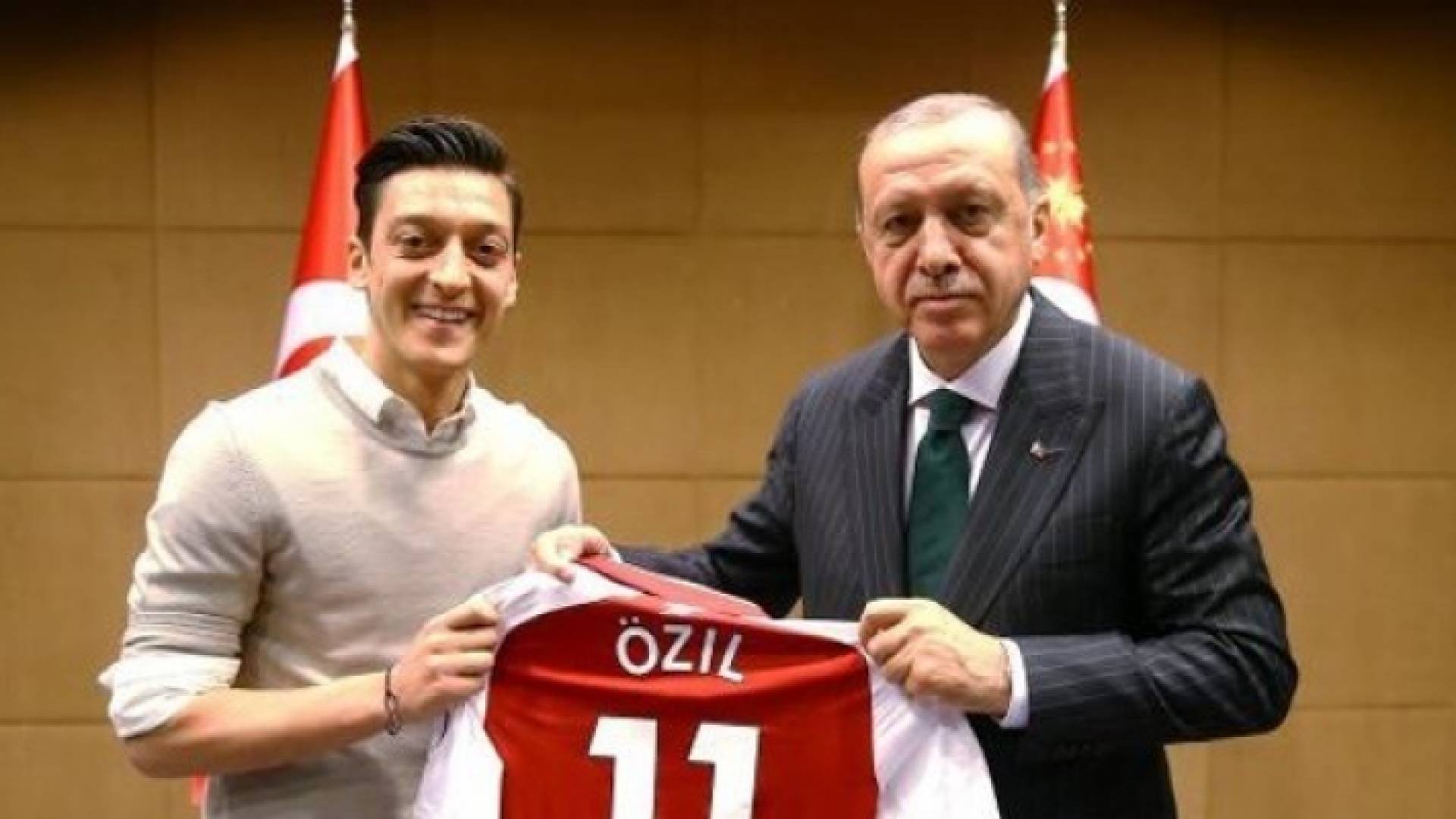 أردوغان واوزيل