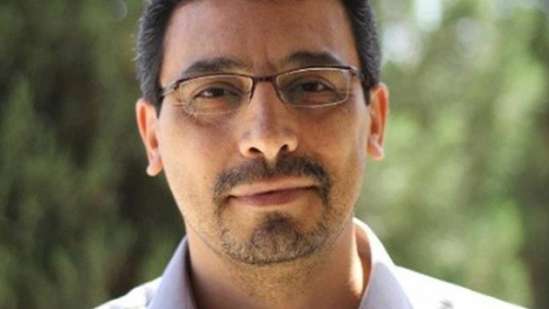 الأستاذ المساعد في جامعة الحسين التقنية الدكتور عماد عبد السلام