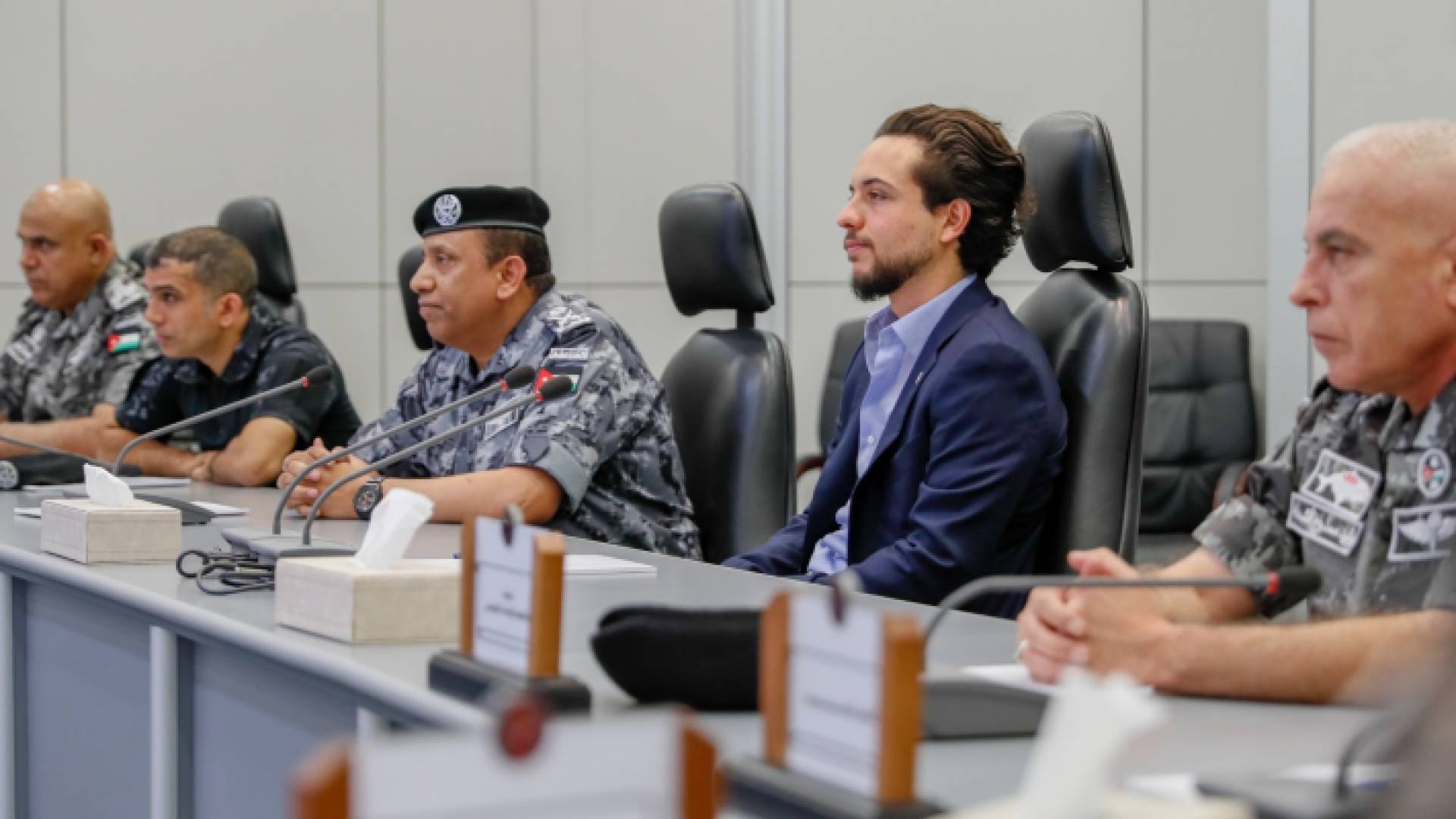 سمو ولي العهد يزور المديرية العامة لقوات الدرك