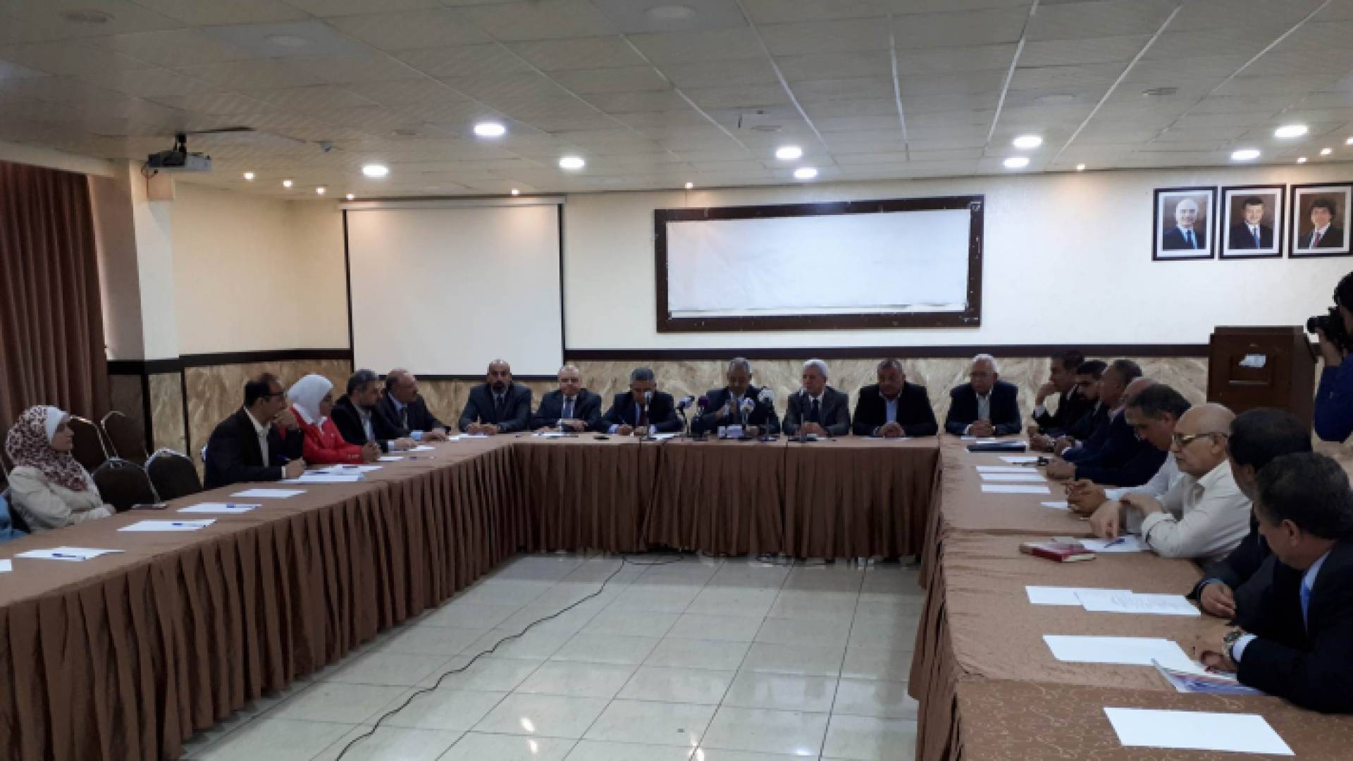 جانب من الاجتماع