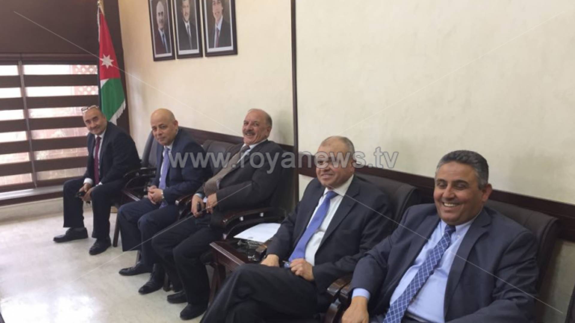 من الاجتماع