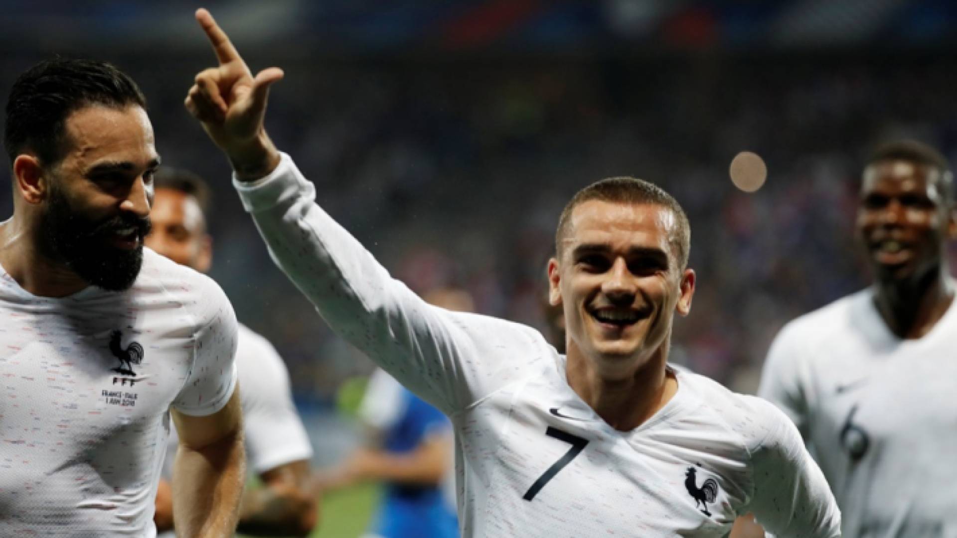 فرنسا تحققا فوزا كبيرا على إيطاليا