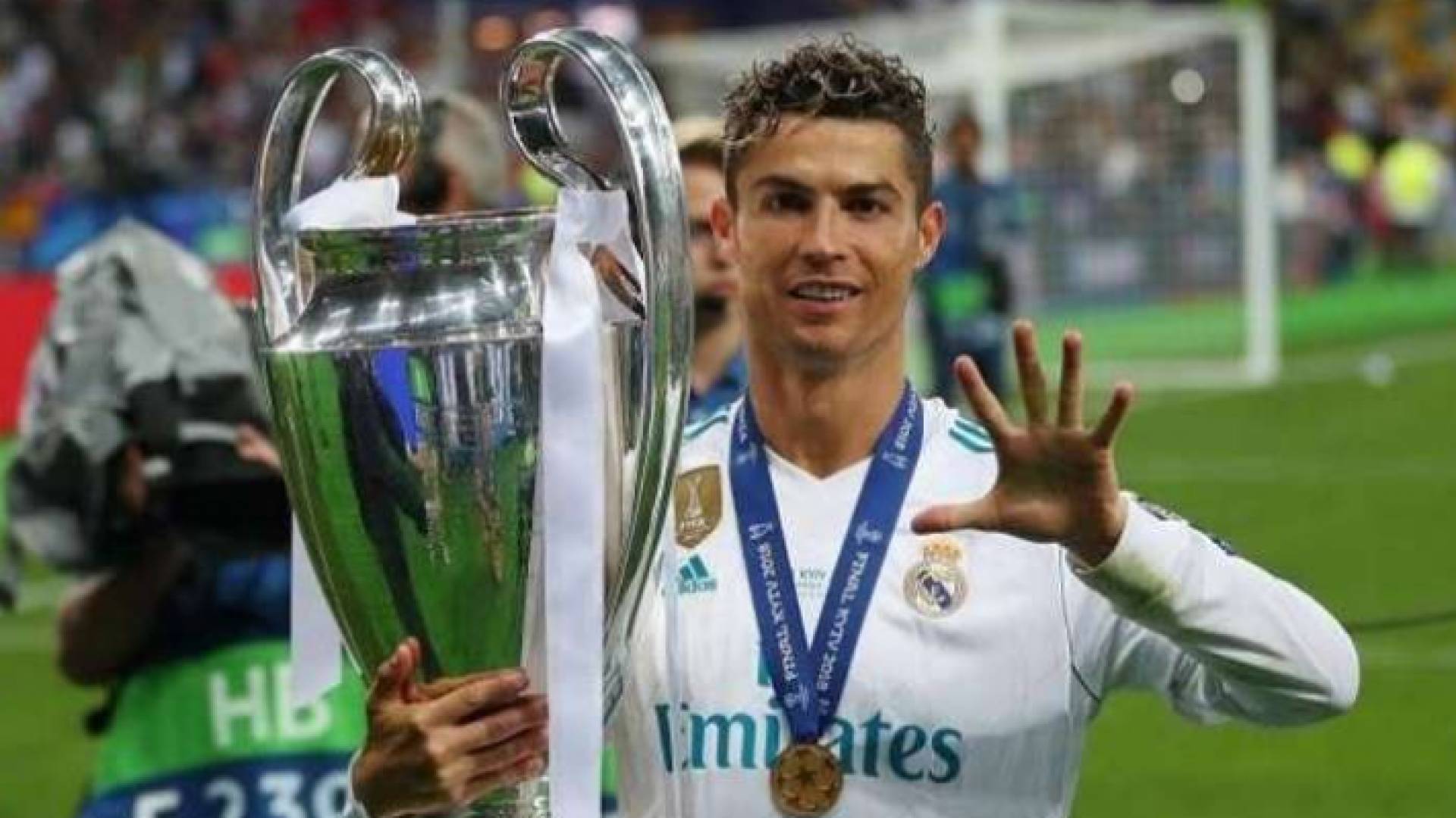 ريال مدريد يحدد سعر كريستيانو رونالدو