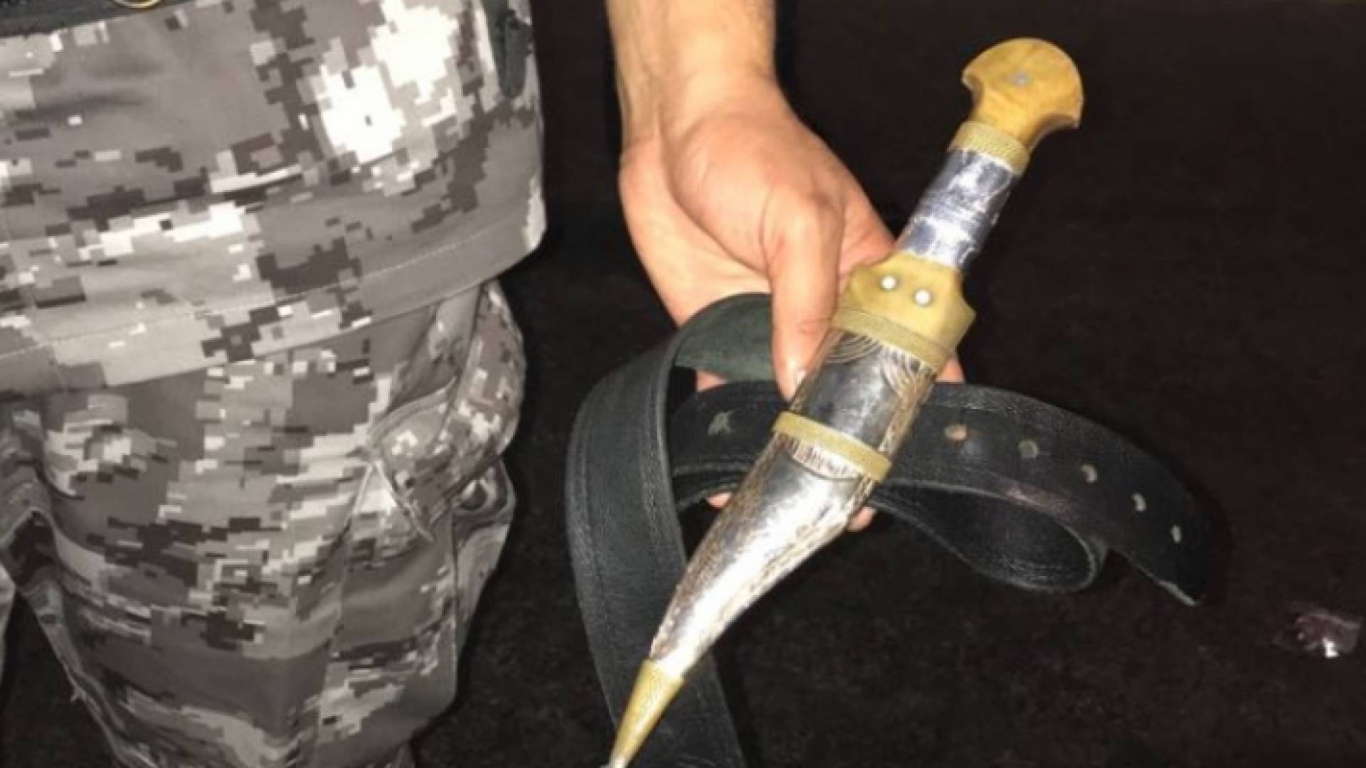 صورة الاداة التي استخدمها الجاني في طعن الدركي