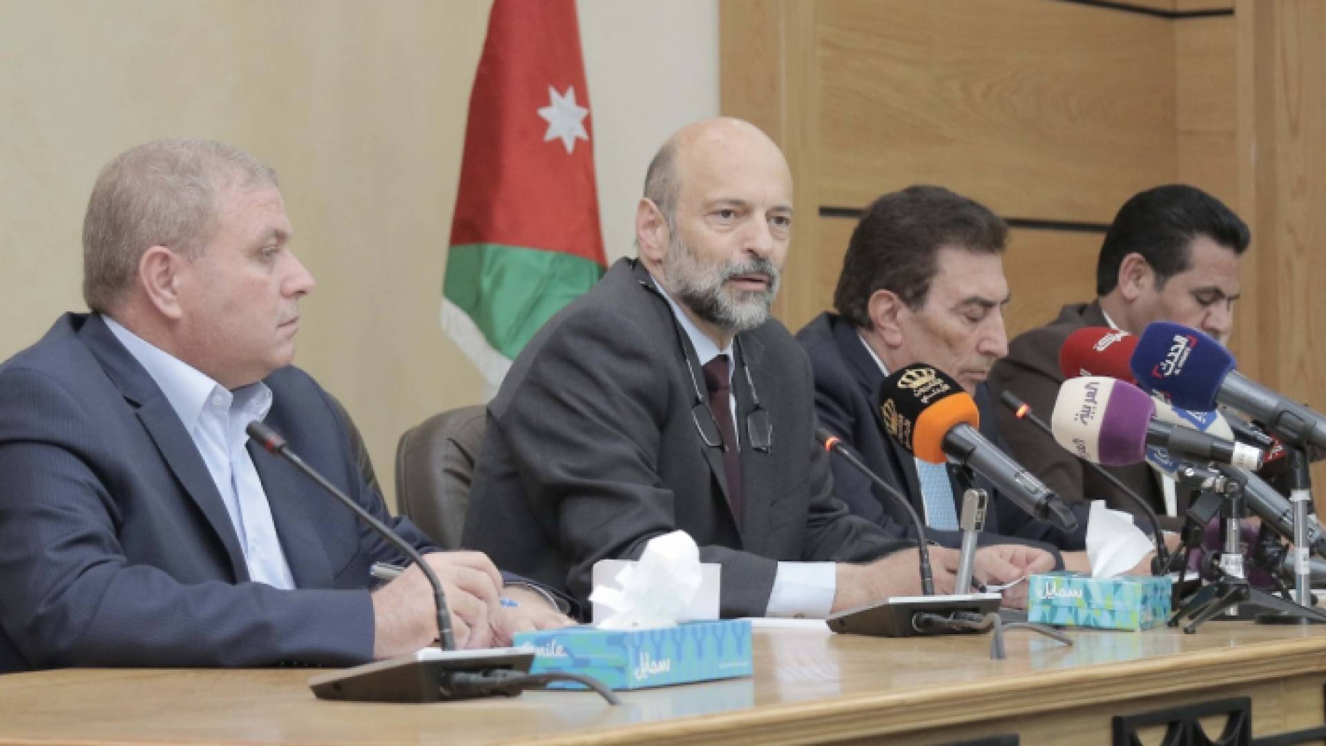 رئيس الوزراء الملكف الدكتور عمر الرزاز