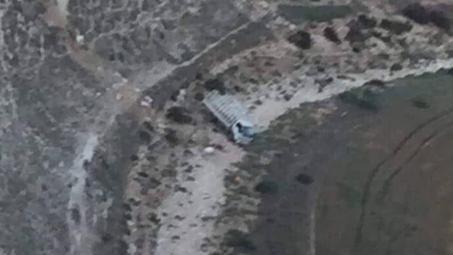 تدهور شاحنة في اربد