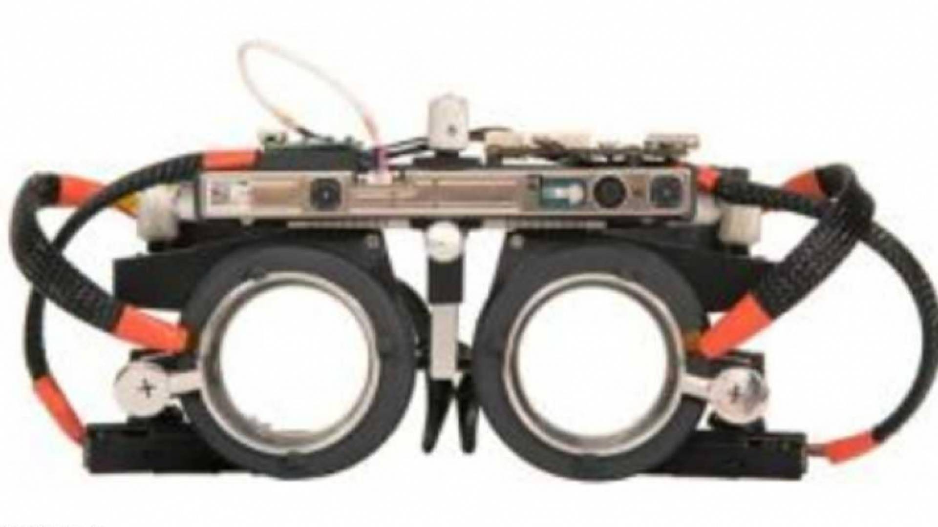 لمن يعاني ضعف النظر.. نظارة "ذاتية التركيز"