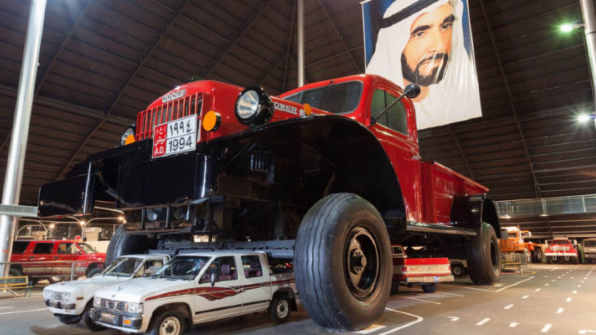 يعتبر حجم هذه الشاحنة من حجم نفوذ المملكة الحاكمة في البلاد