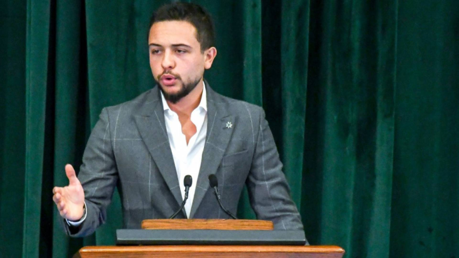 ولي العهد يلقي كلمة في جامعة الحسين بن طلال في معان