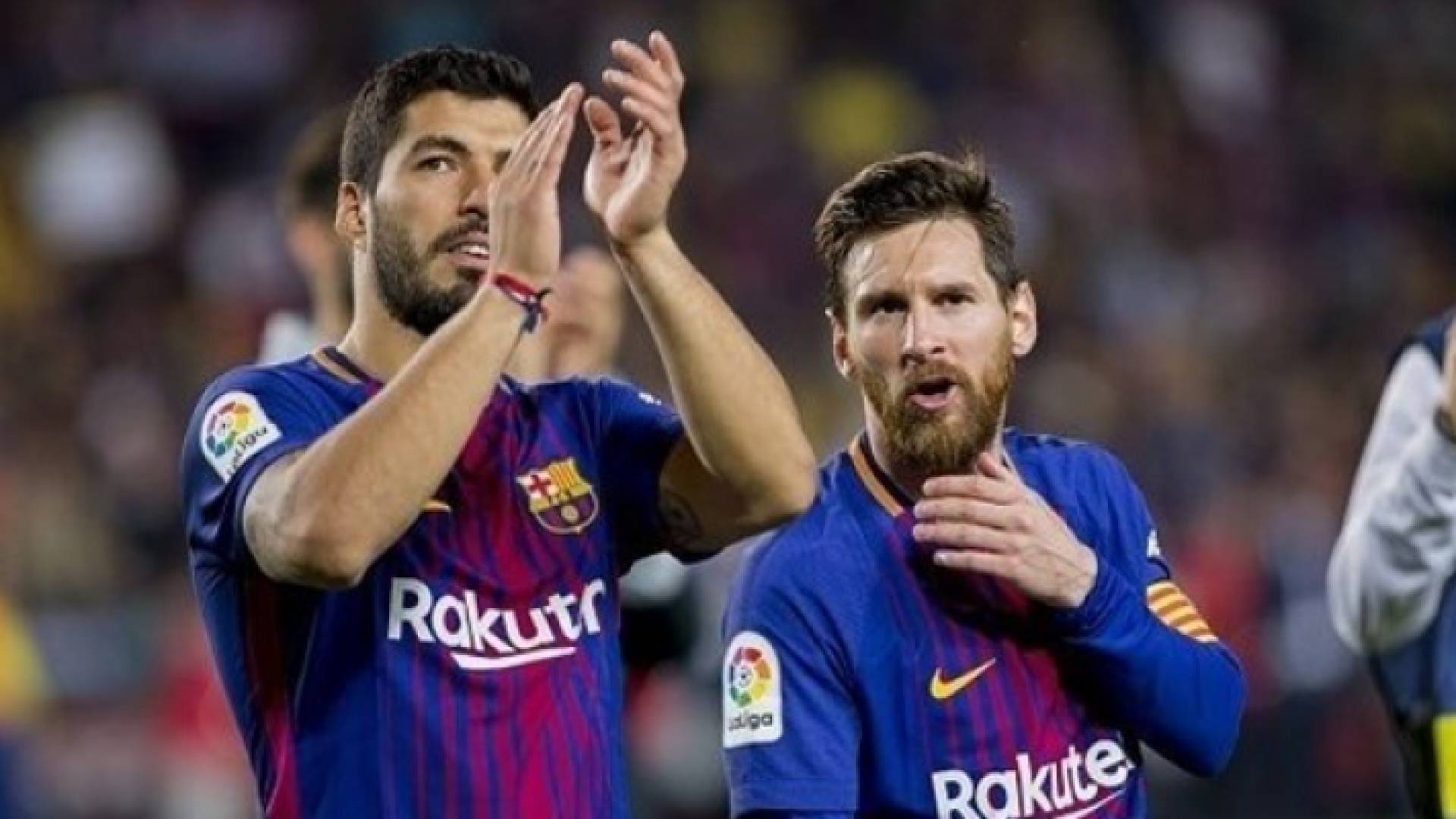 لاعبا برشلونة ميسي وسواريز