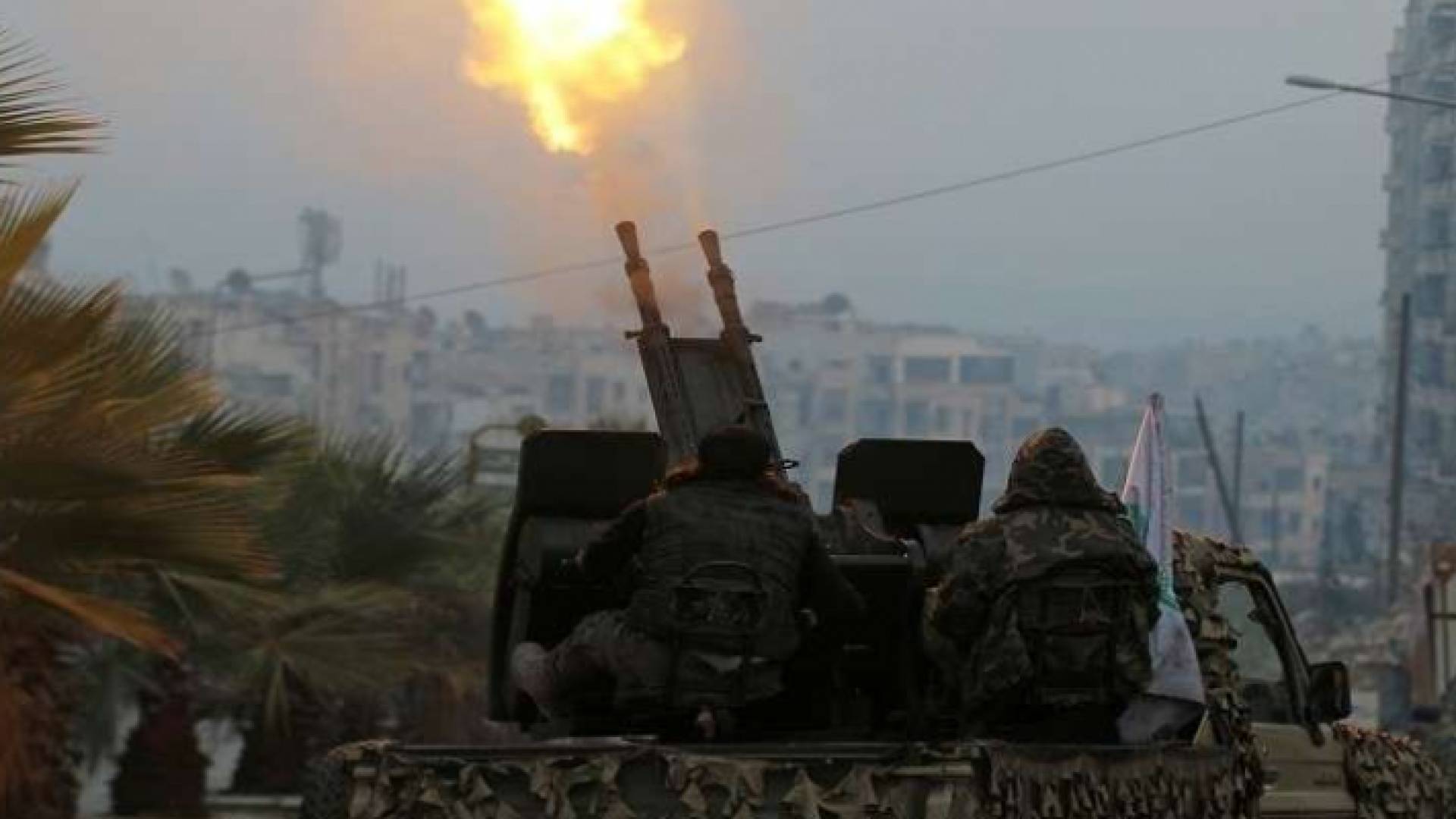 الدفاعات الجوية السورية تتصدى لهجوم على مطار التيفور بريف حمص