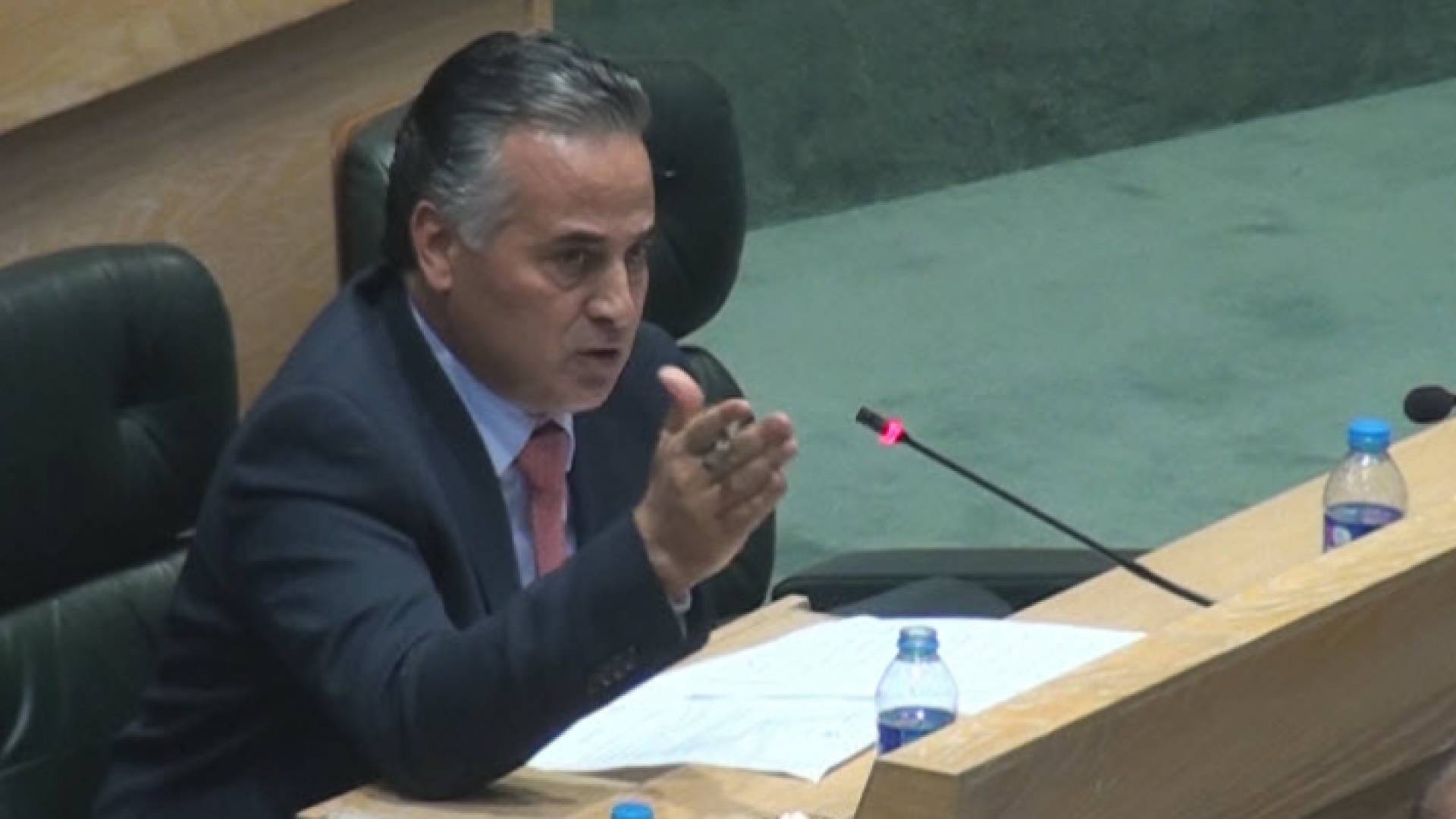 النائب محمود النعيمات