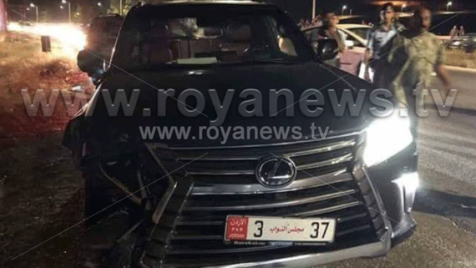 اصابة النائب خالد ابو حسان ونجله بحادث سير