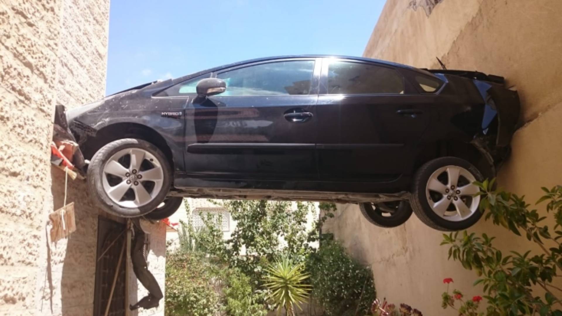 صورة المركبة التي تعرضت للحادث