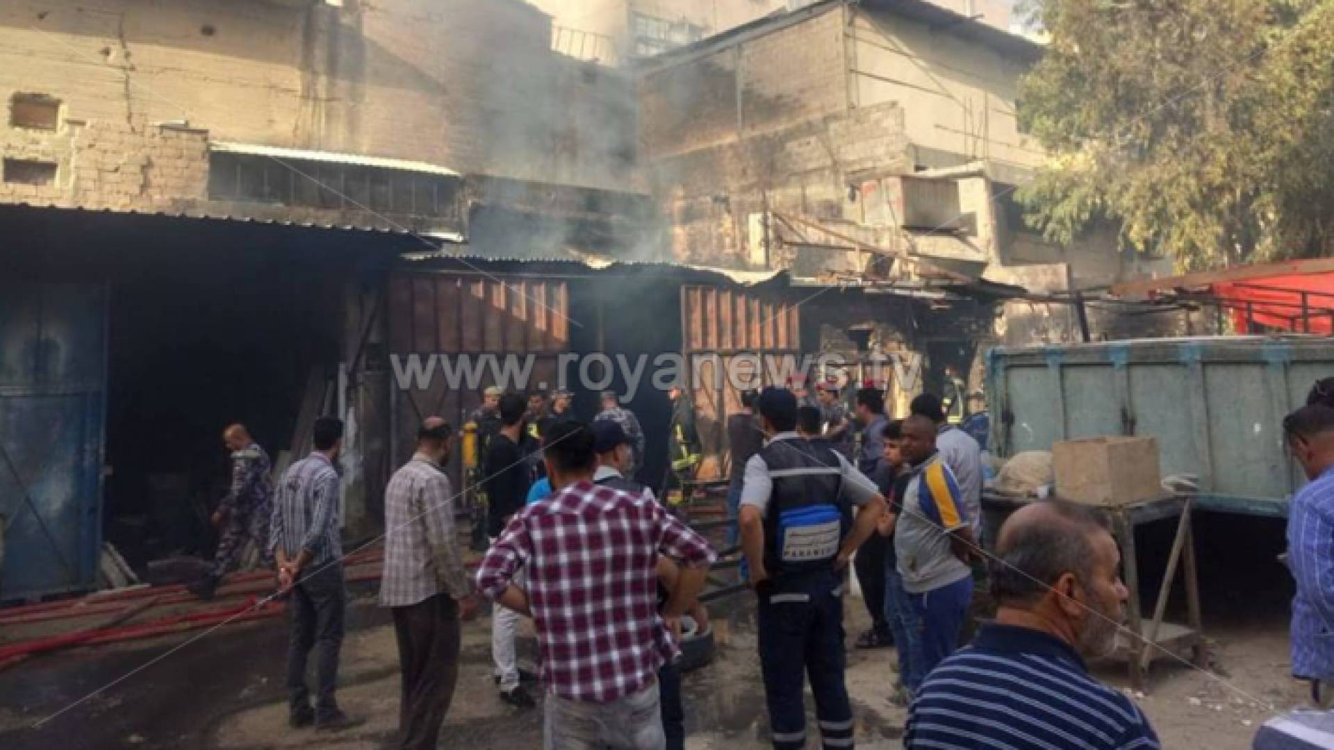 حريق محل دهانات موبيليا بمنطقة القويسمة