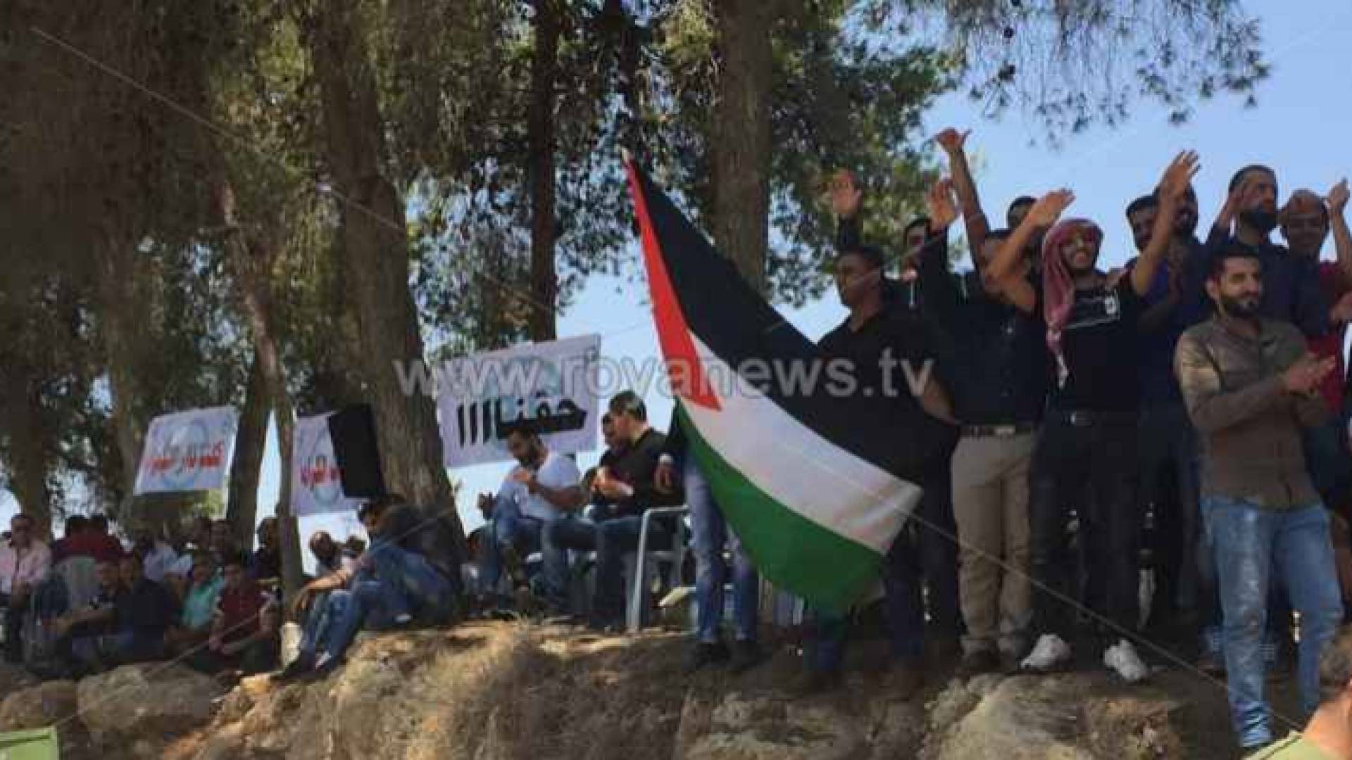 صورة من اضراب العاملين في دار الدواء