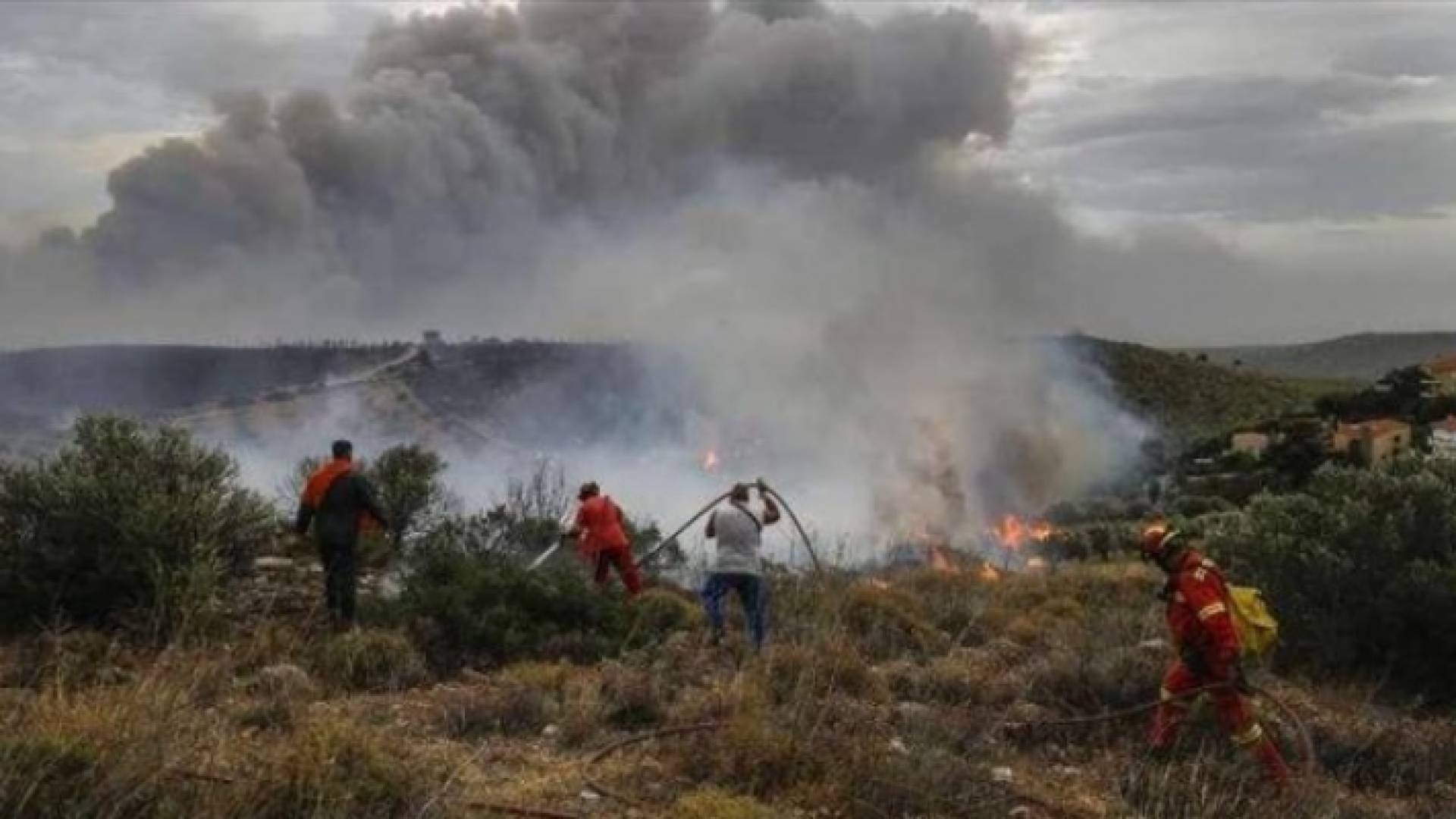 صورة من حرائق اليونان