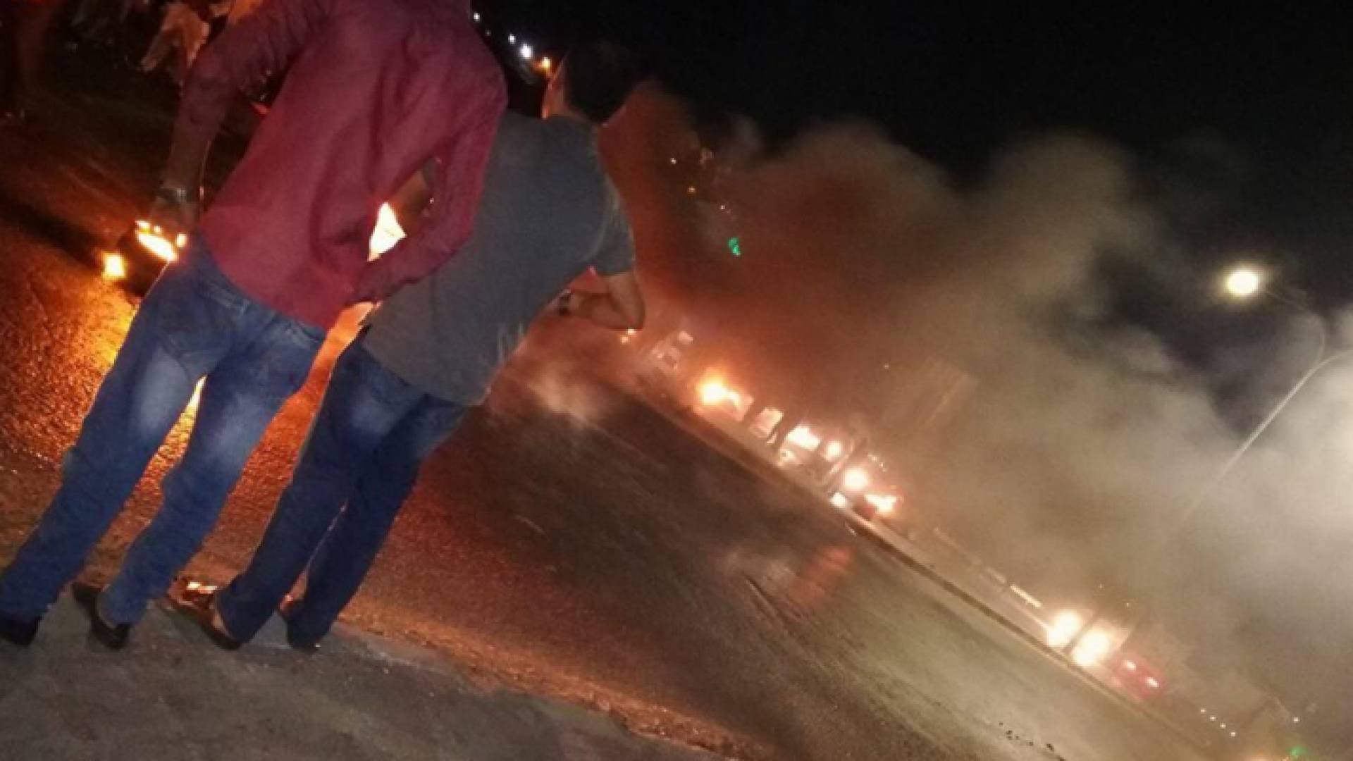 احتجاجات عقب اعتقال أحد شباب الحراك في ناعور