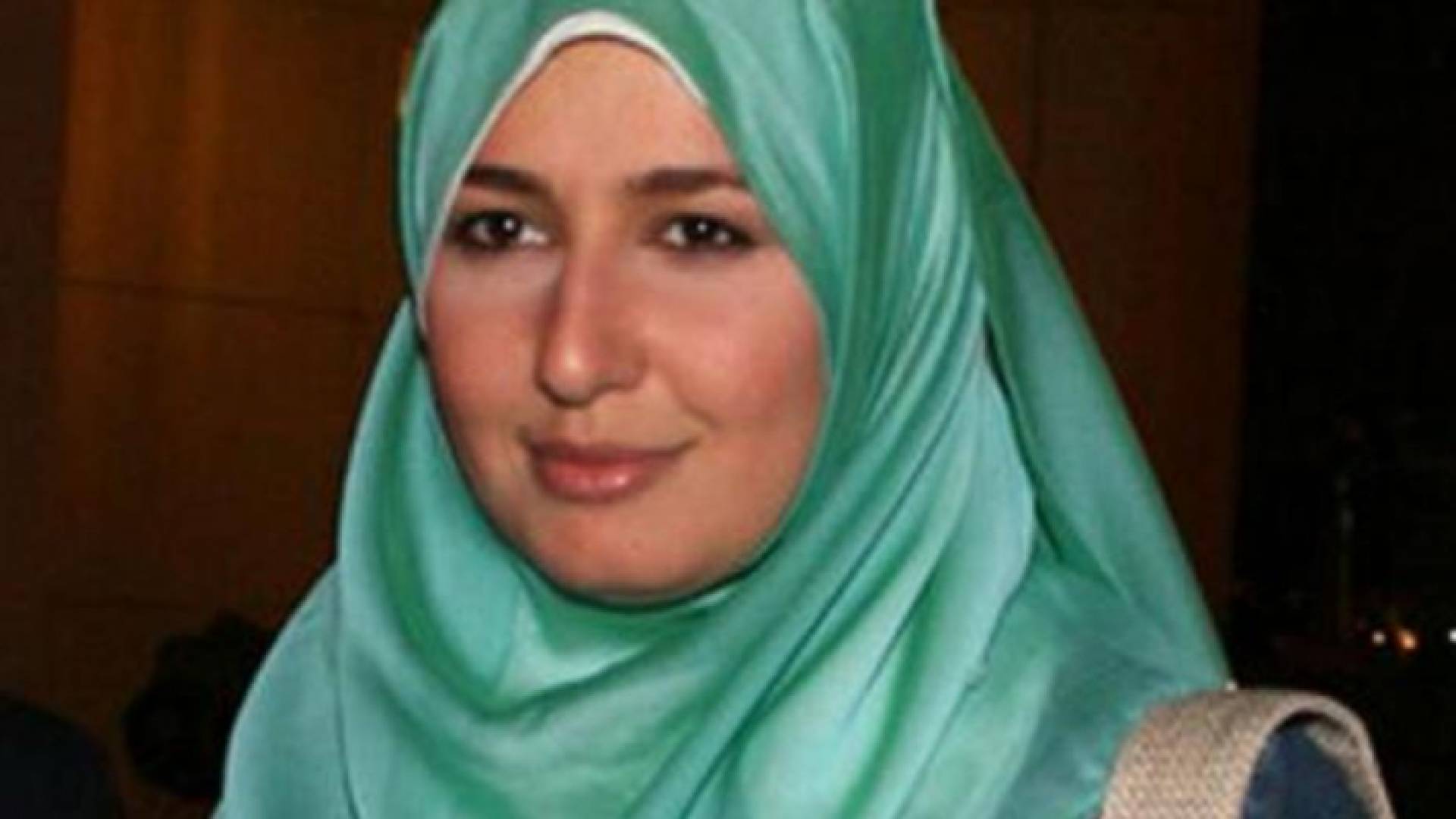 الفنانة المصرية حلا شيحة تعود للتمثيل وتخلع الحجاب