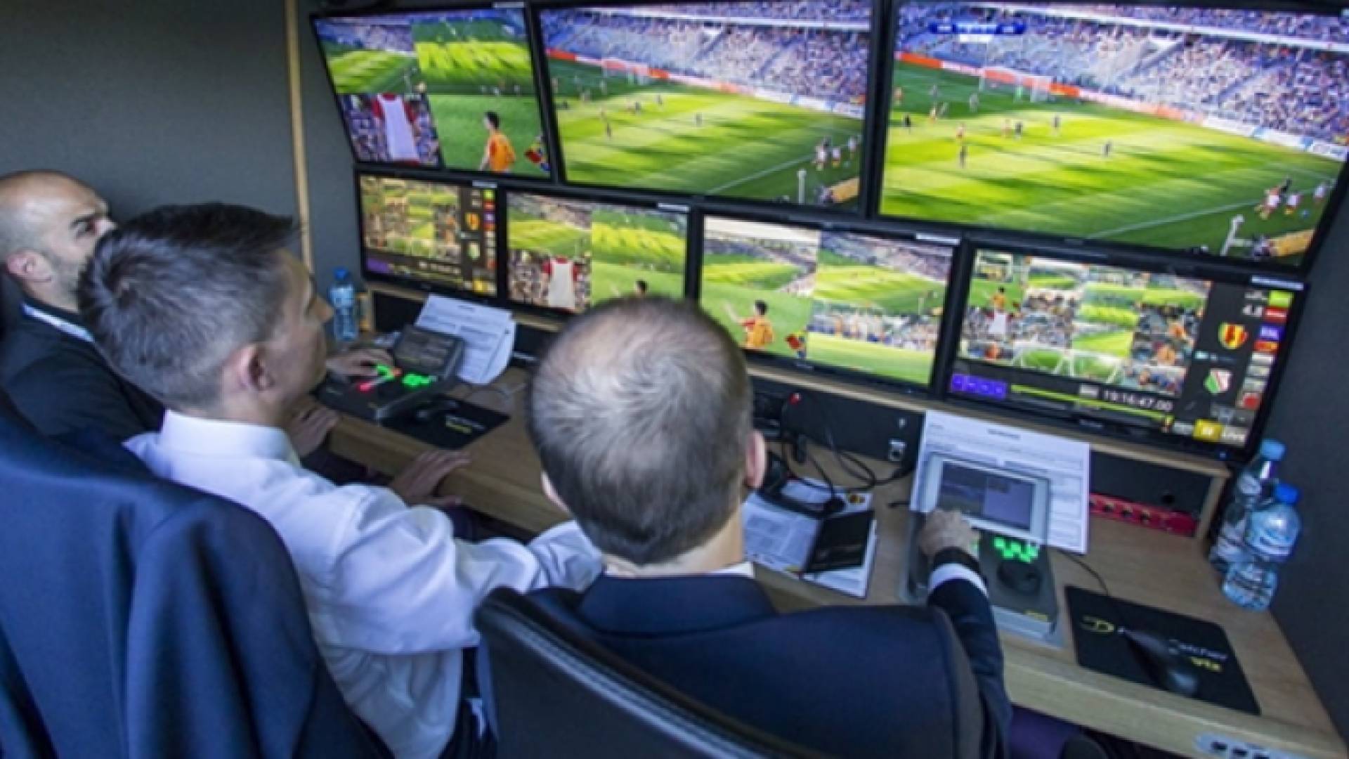 تقنية الـ VAR