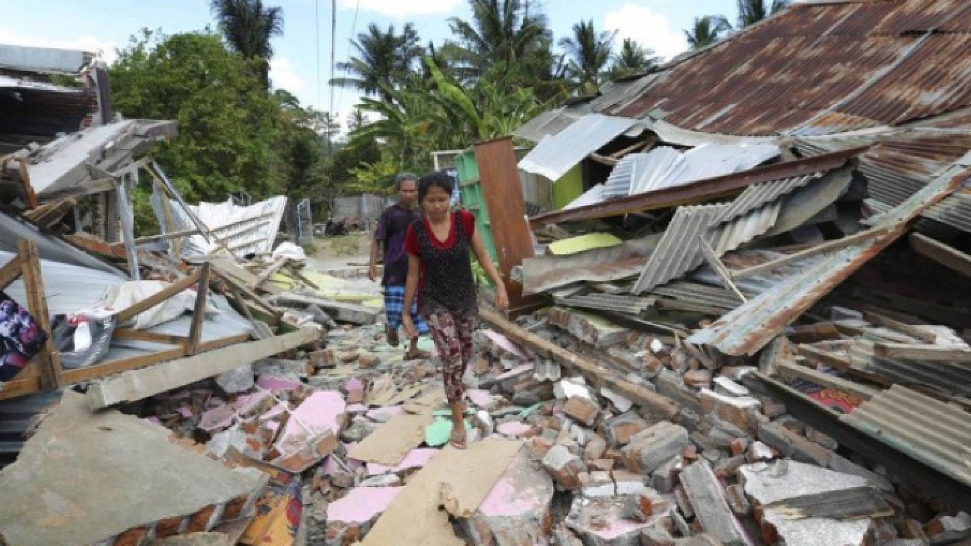 صورة من زلزال اندونيسيا