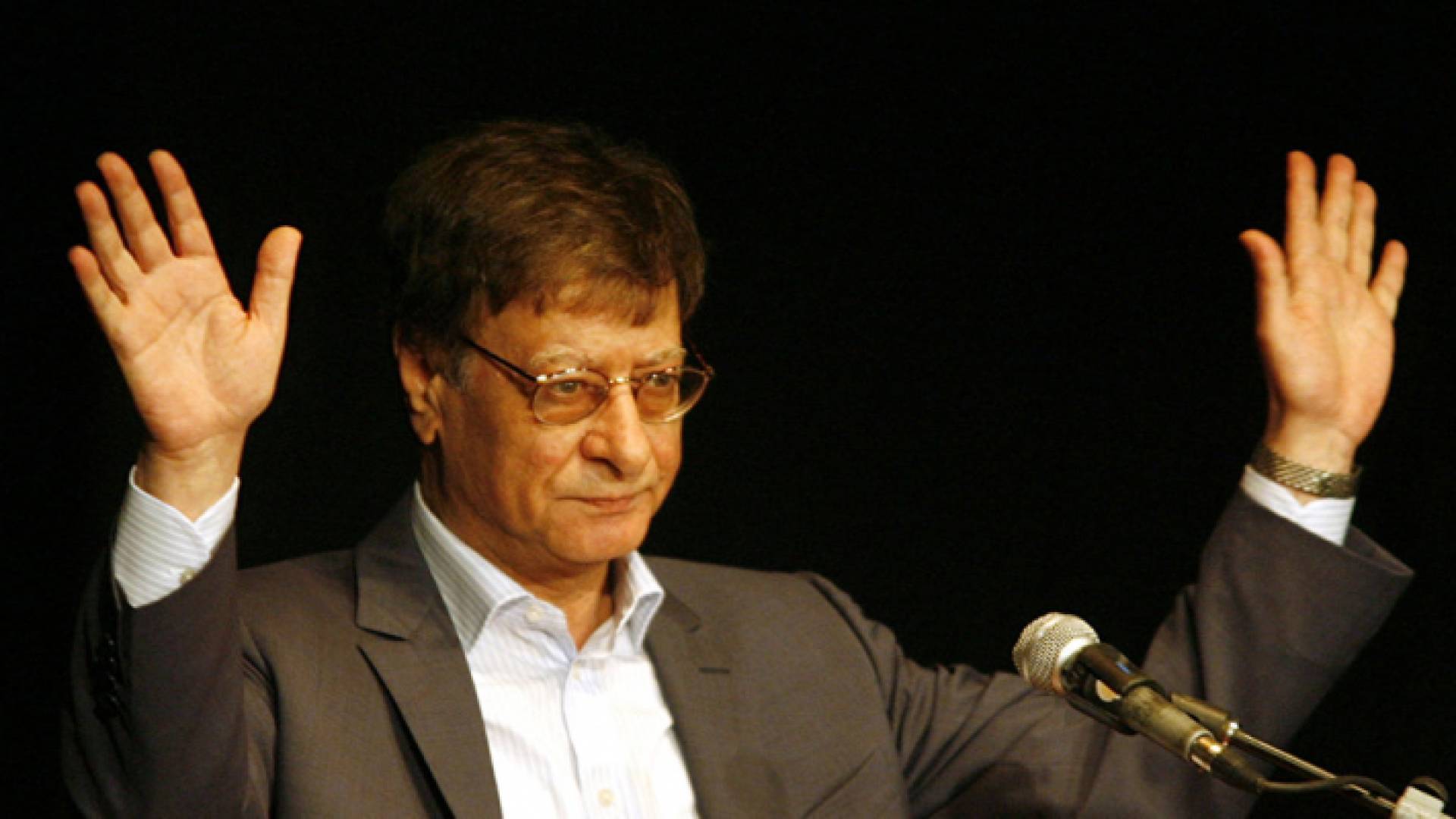 محمود درويش - ارشيفية