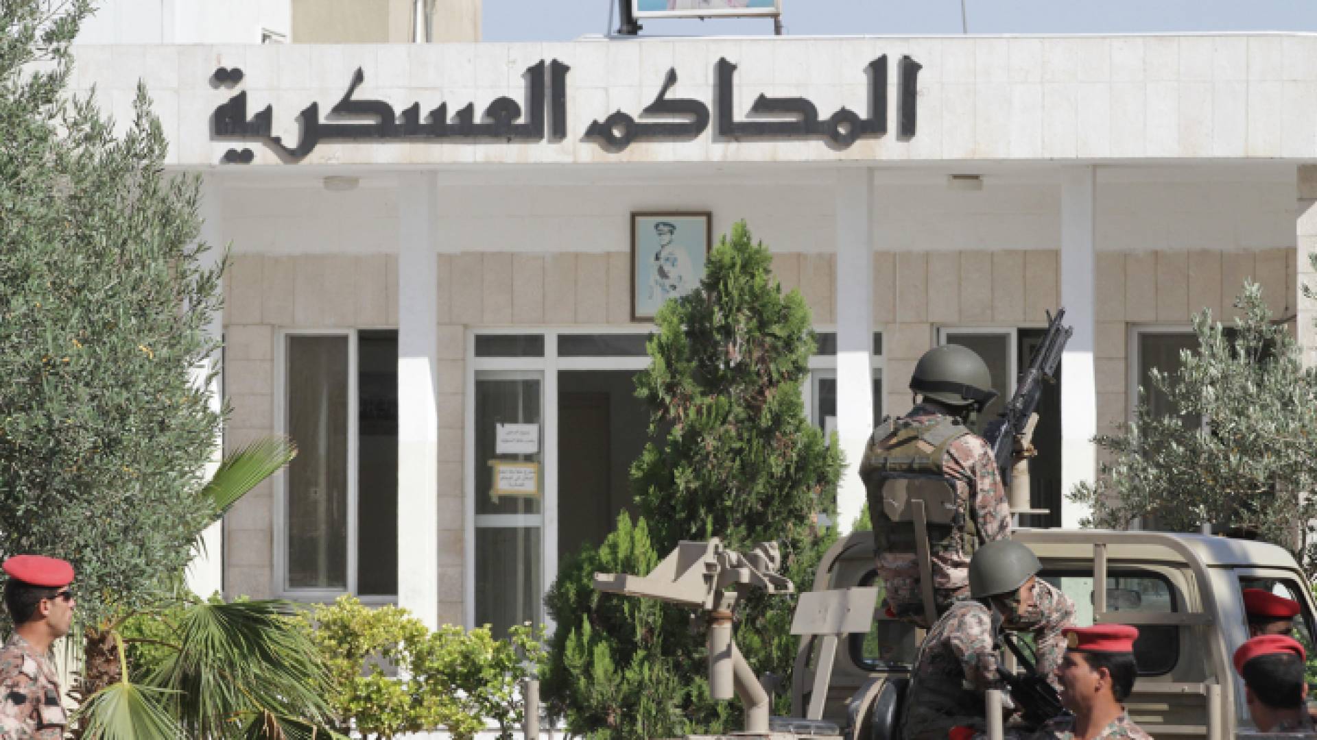 النائب العام لمحكمة أمن الدولة يحظر نشر أسماء مرتبطة بمداهمة السلط حفاظا على سير العملية