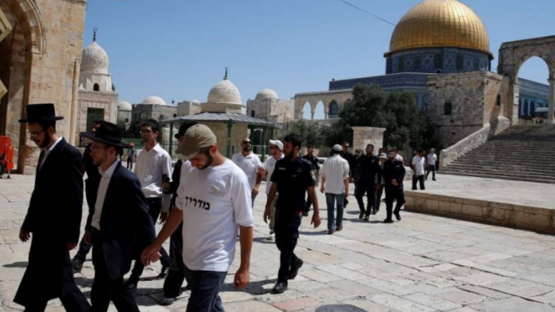 مستوطنون متطرفون يقتحمون ساحات الأقصى - ارشيفية