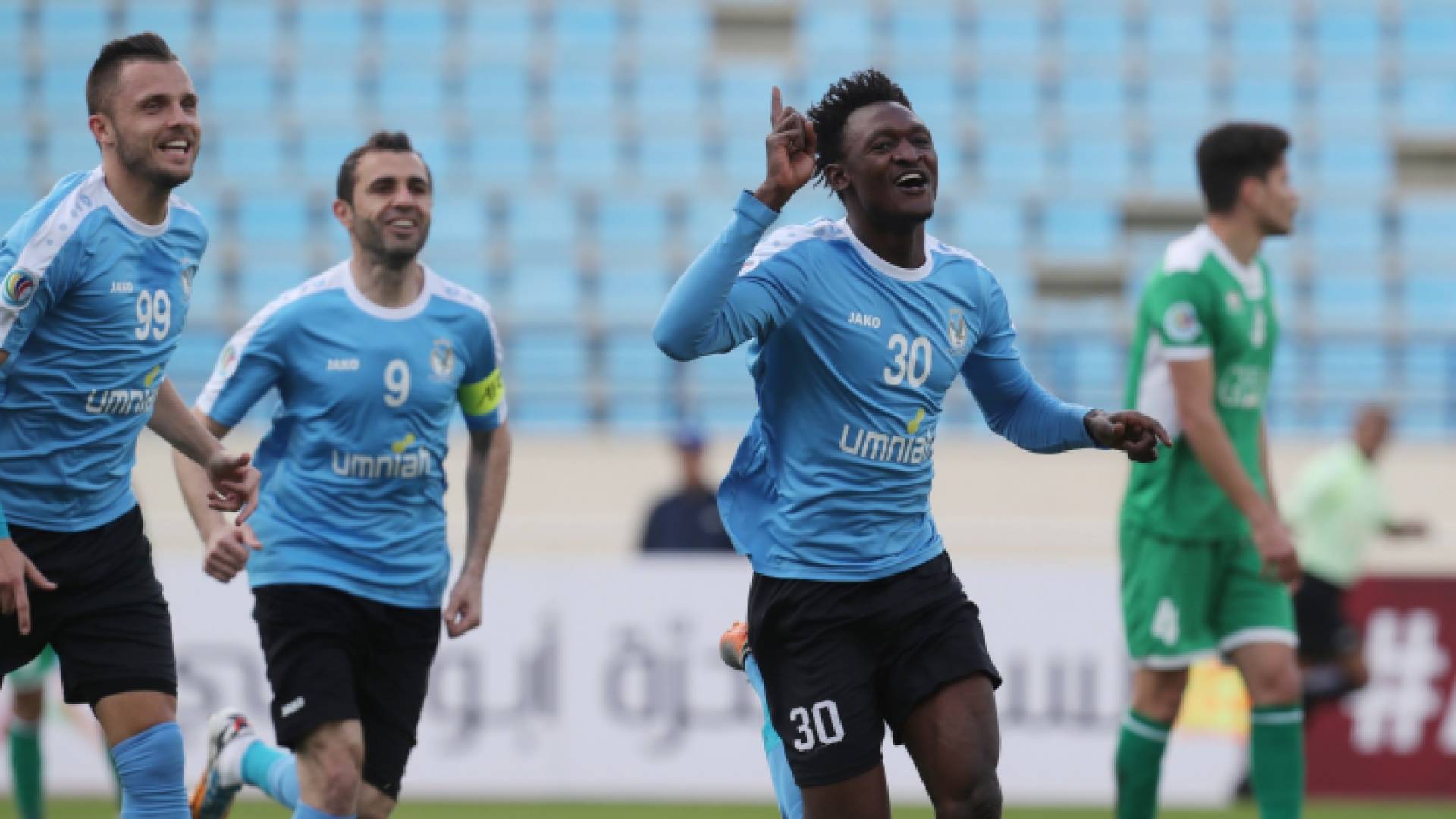 المحترف السنغالي دومينيك ميندي، لاعب الفيصلي