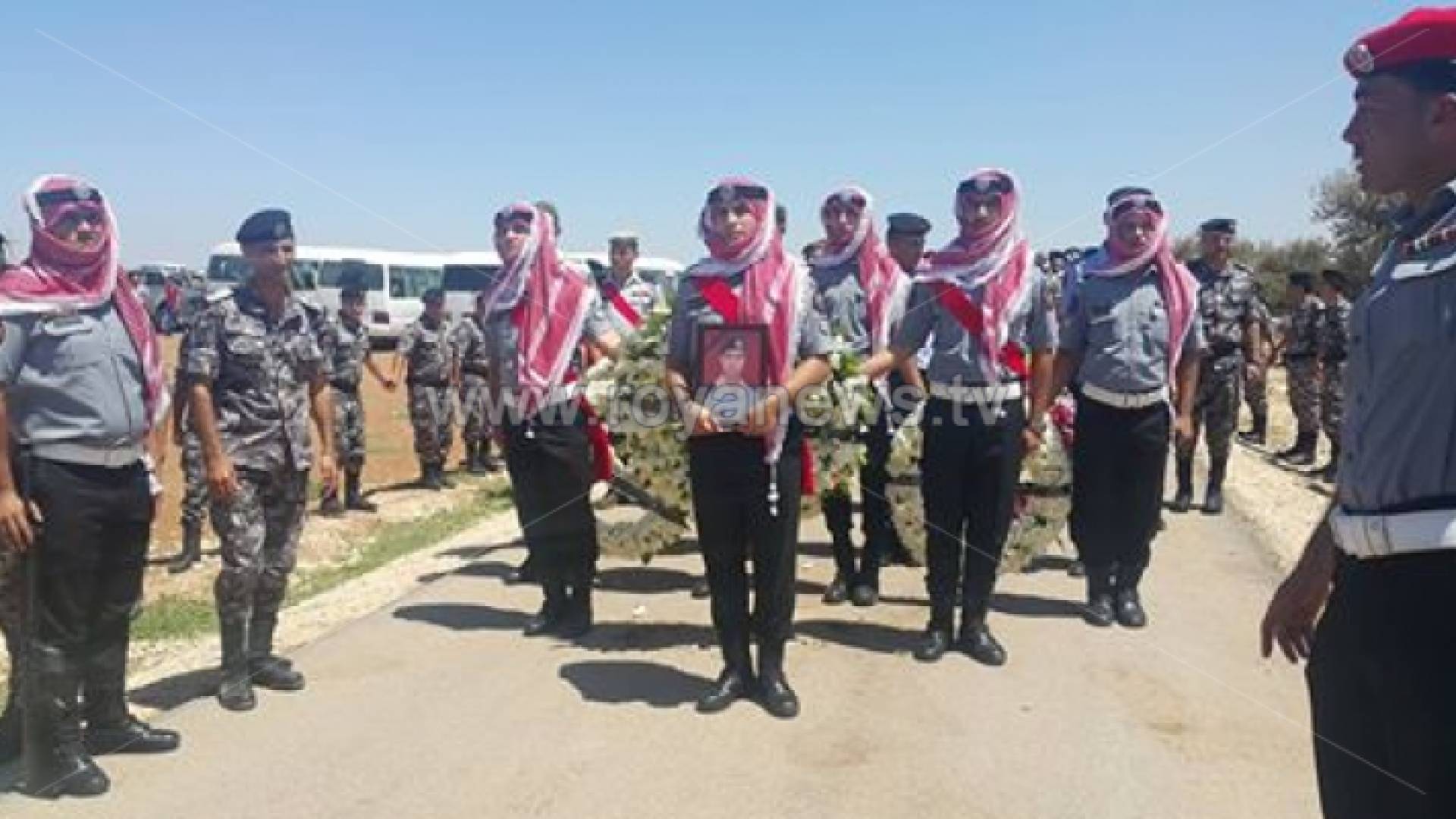 الأردنيون يشيعون جثمان الشهيد أحمد الزعبي في الرمثا