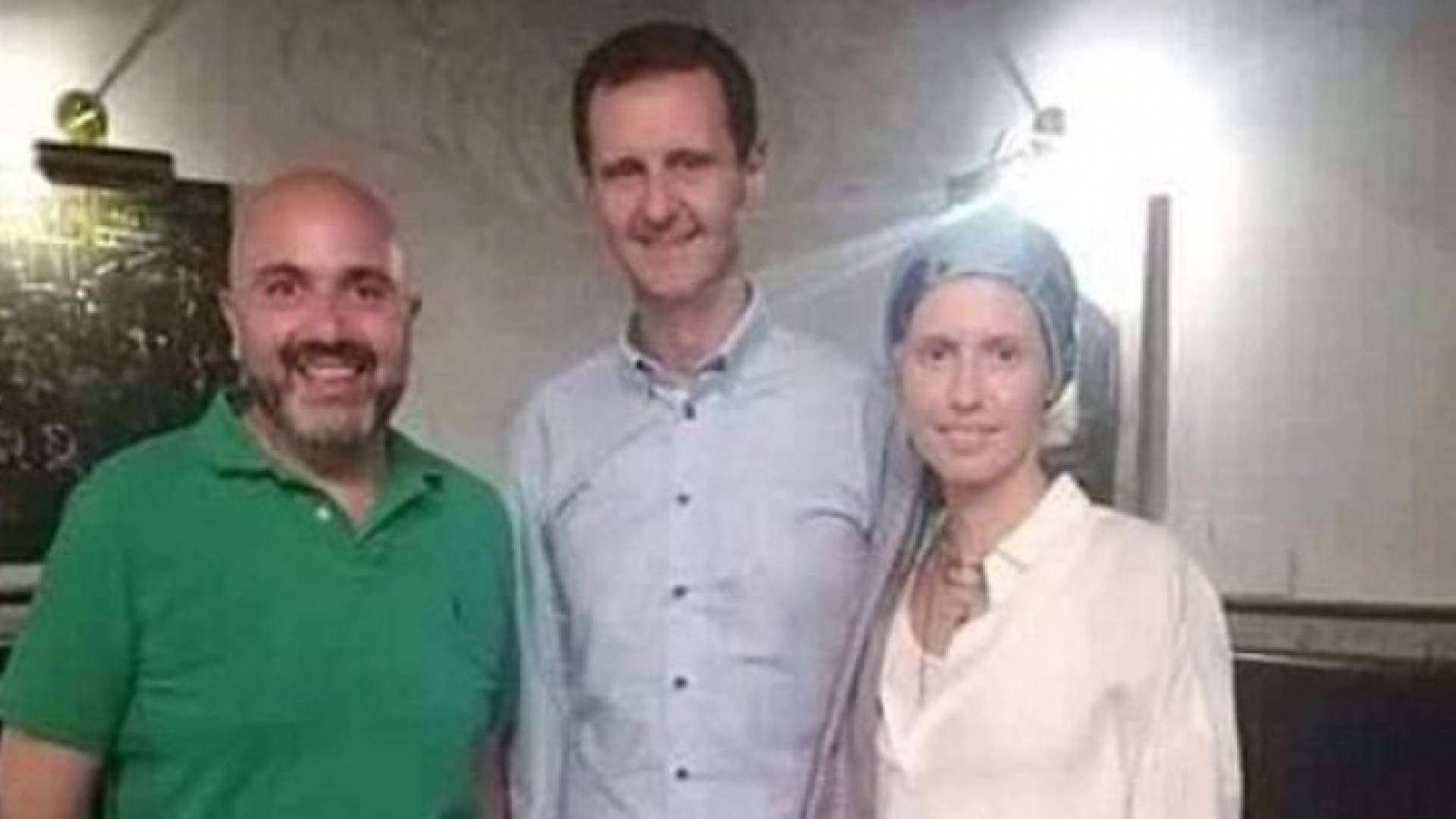 أسماء الأسد بغطاء الرأس