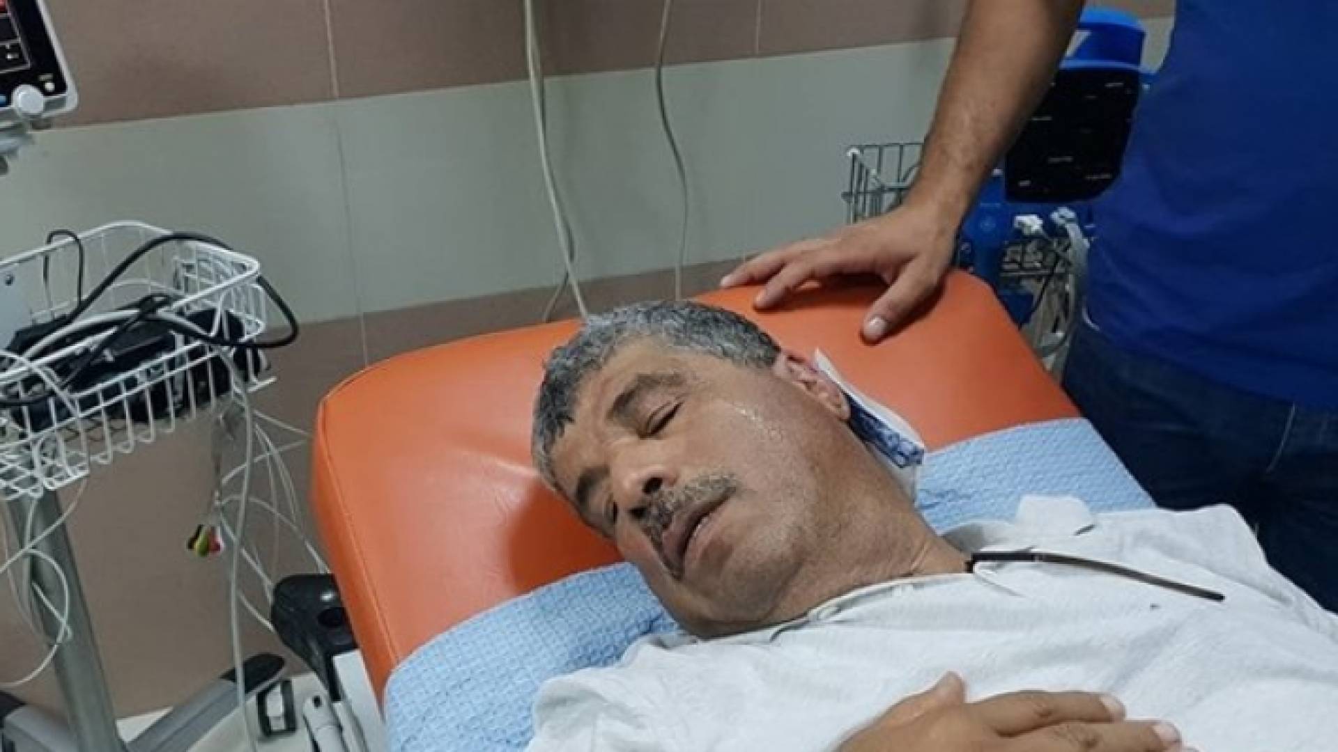 إصابة الوزير وليد عساف برصاص الاحتلال