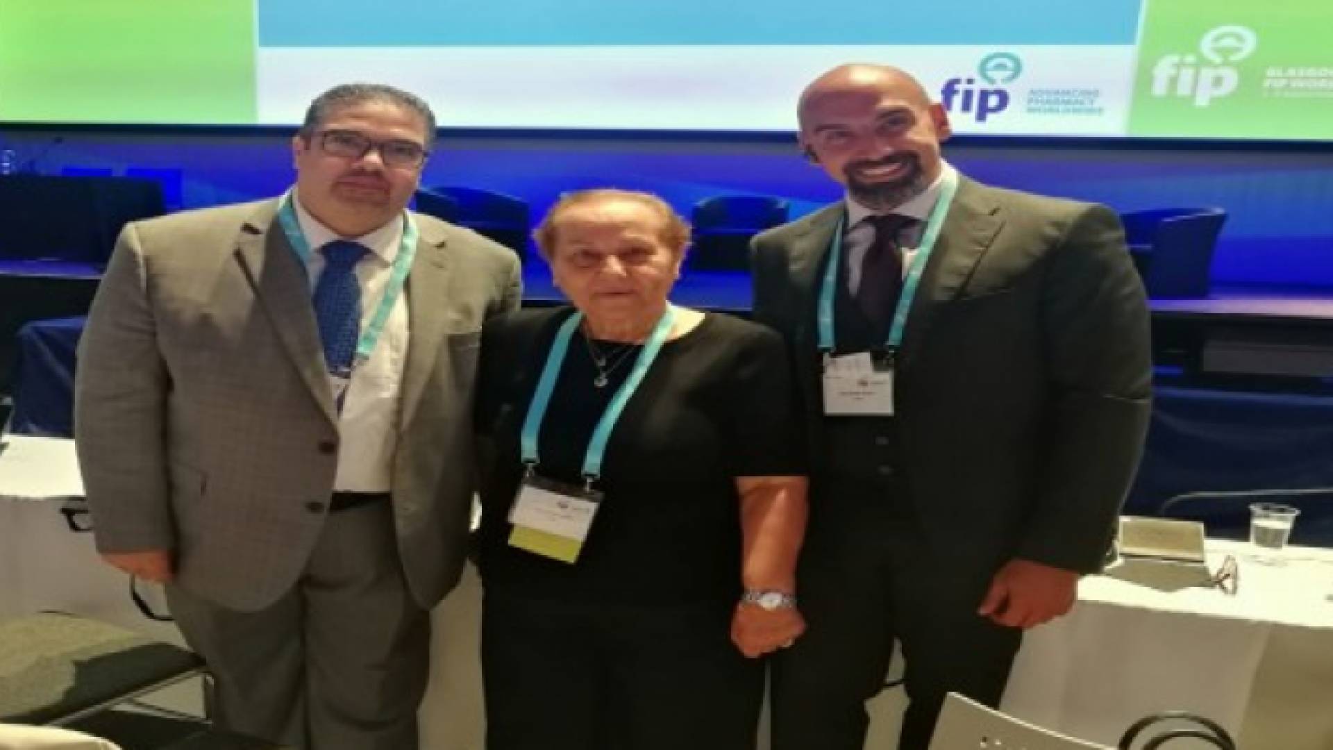 سميرة القسوس أول عربية نائب رئيس اتحاد الصيادلة العالمي