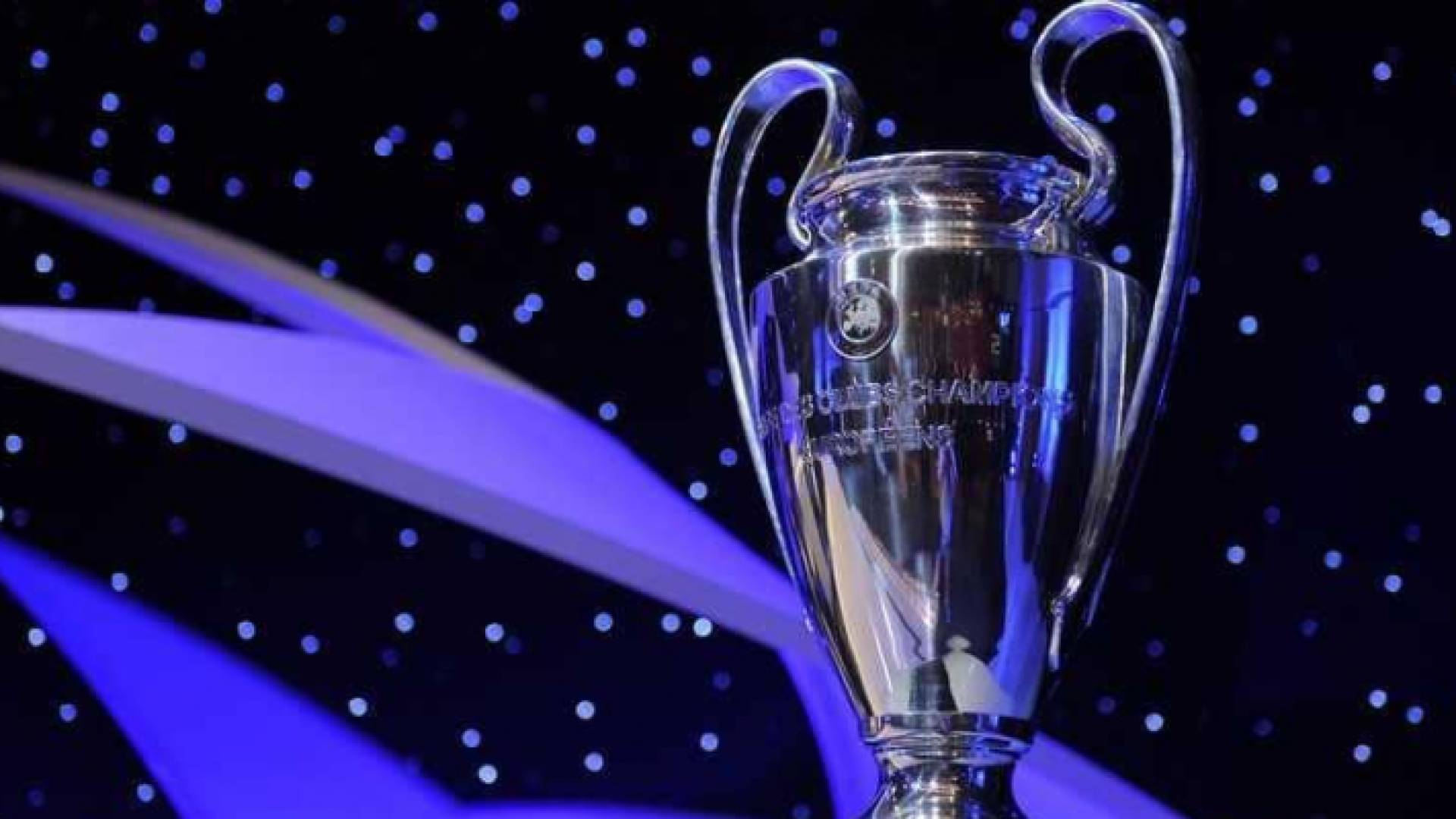 مجسم دوري أبطال أوروبا