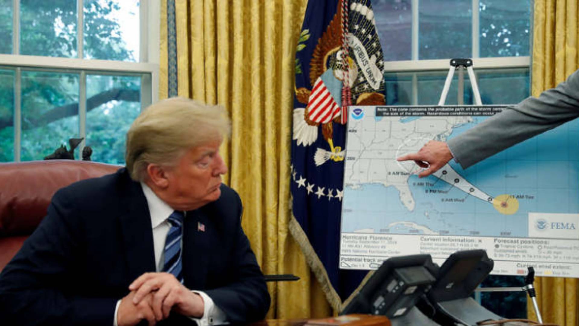 ترمب: سنواجه أكبر إعصار منذ عقود من الزمن