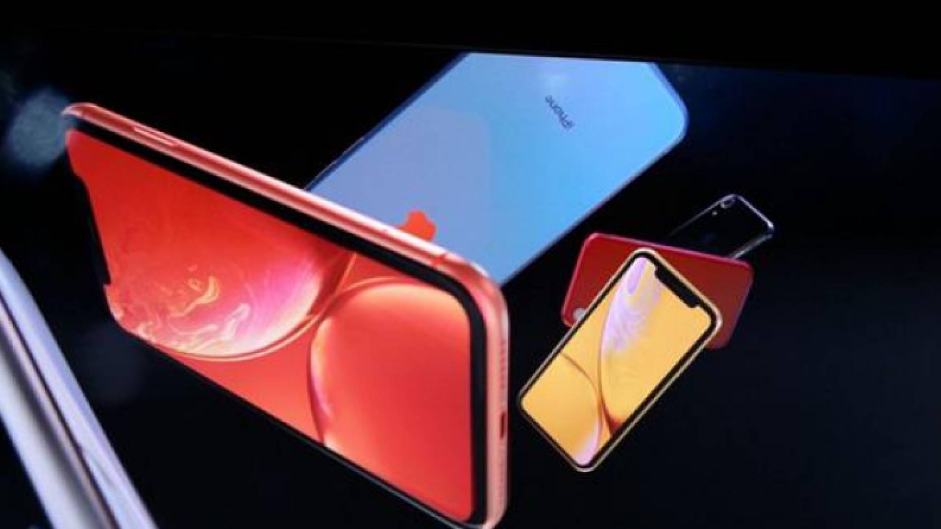 أبل تقدم ميزة غير مسبوقة في آيفون XS الجديد
