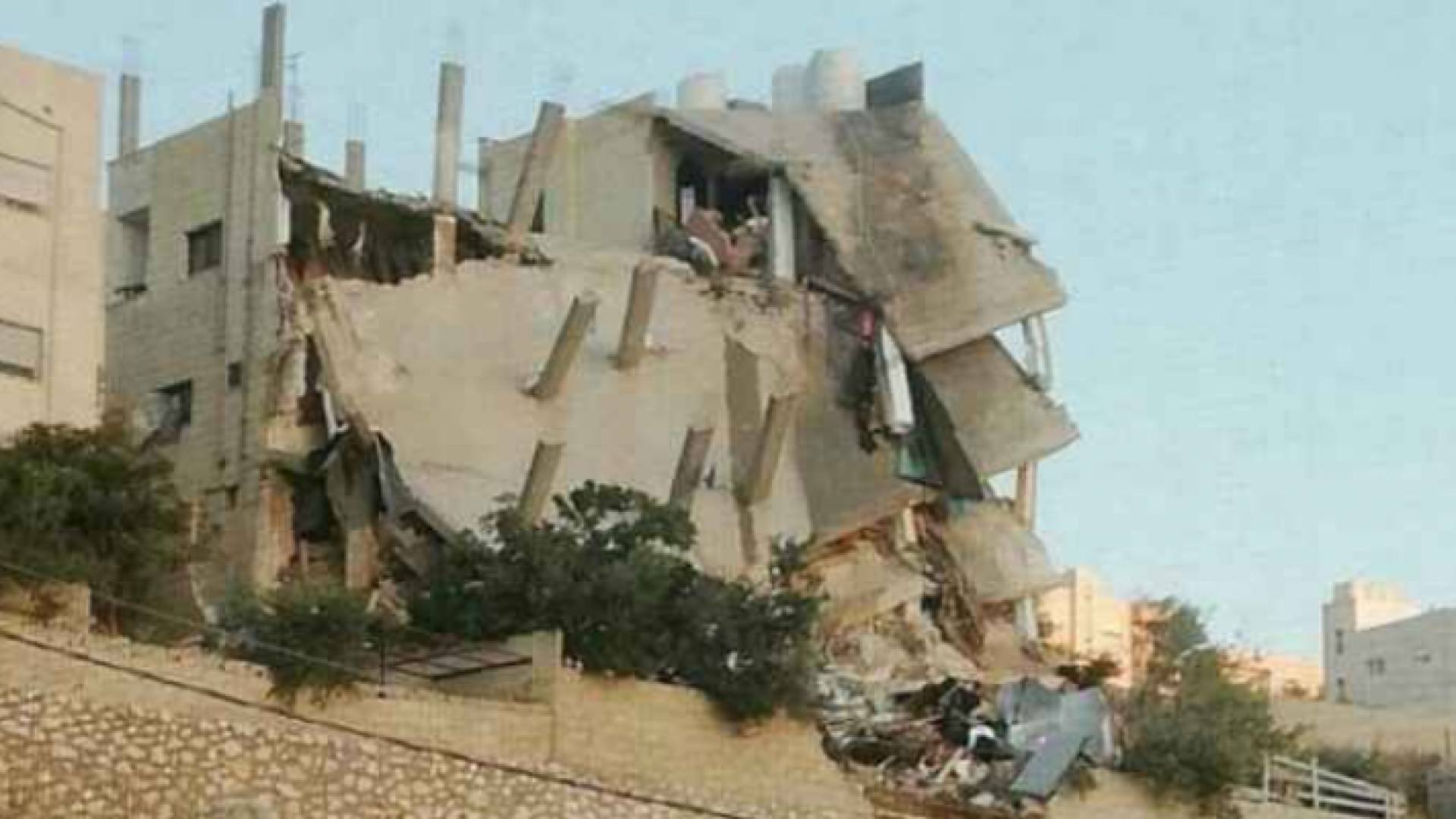 عشيرة الفواعير تنفي انتماء أحد ارهابيي خلية السلط للعشيرة