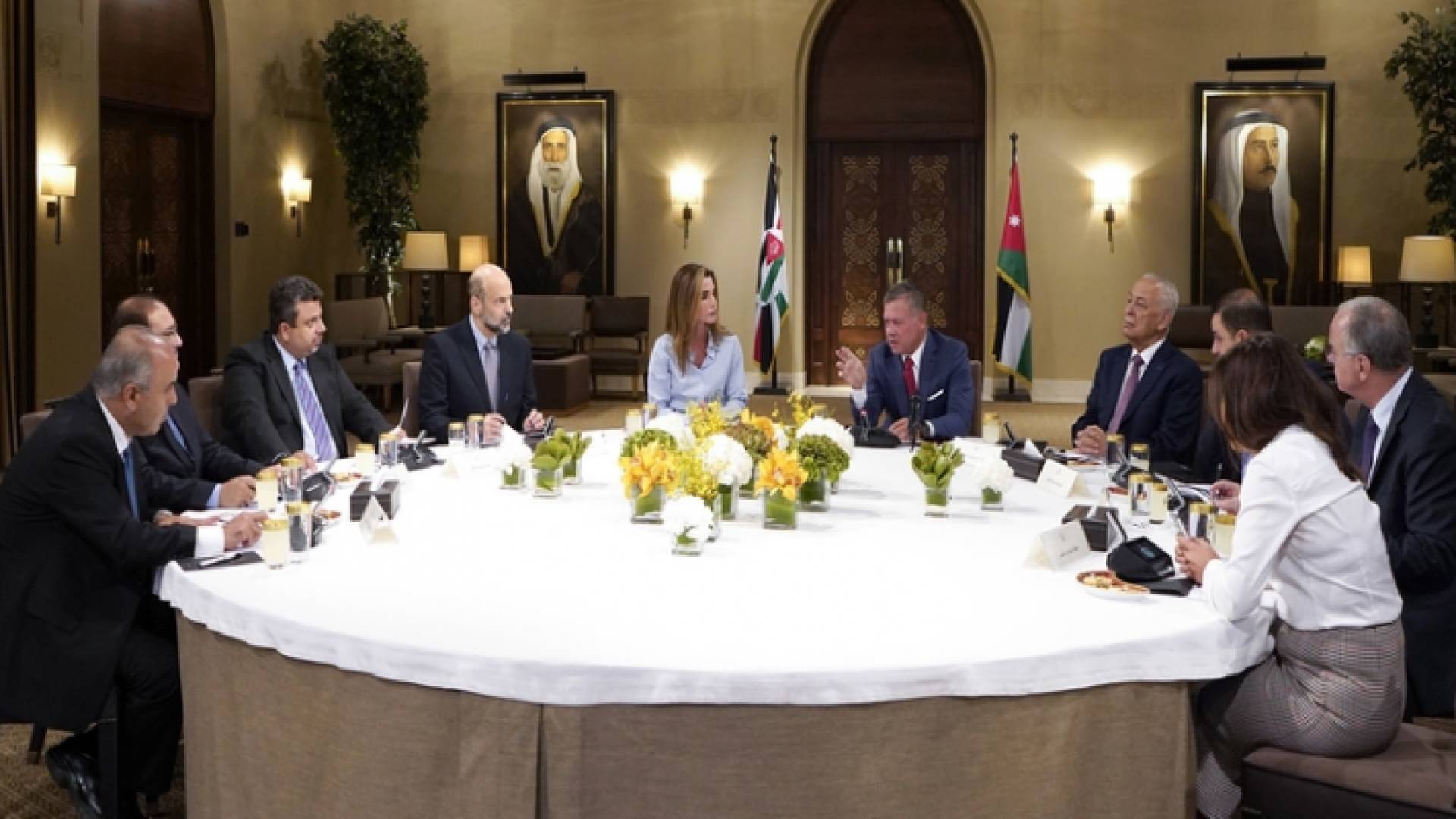 الملك يترأس بحضور الملكة رانيا اجتماعا لمتابعة تنفيذ الاستراتيجية الوطنية لتنمية الموارد البشرية