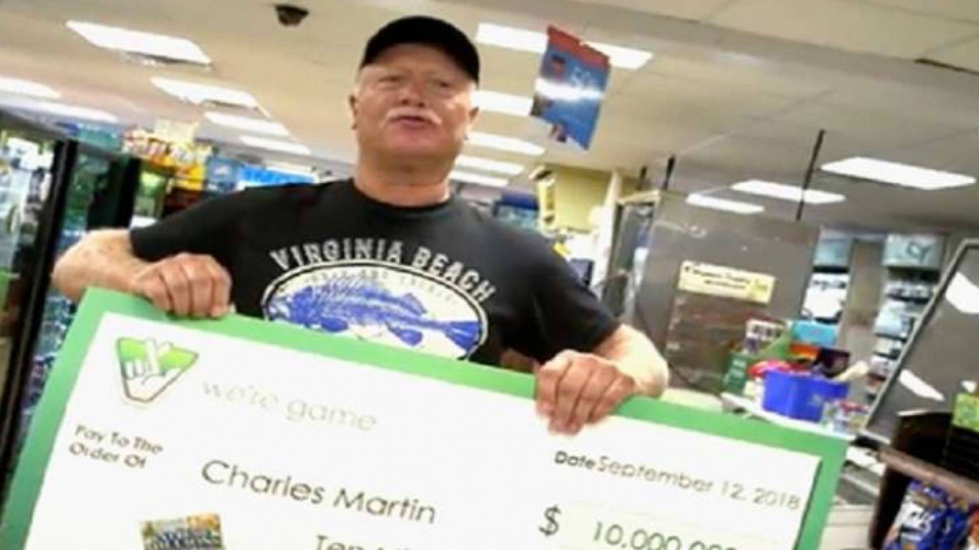 المواطن الأمريكي تشارلز مارتن