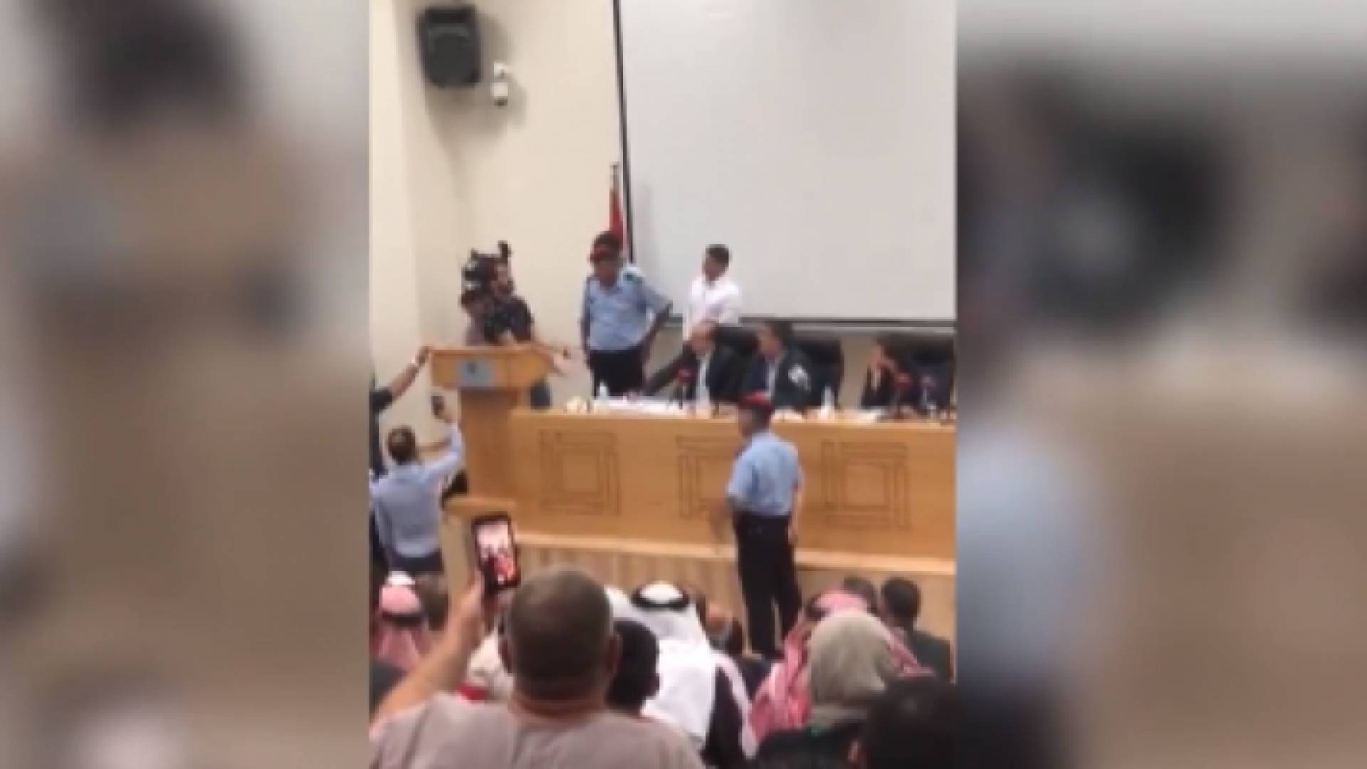 صورة من الفيديو